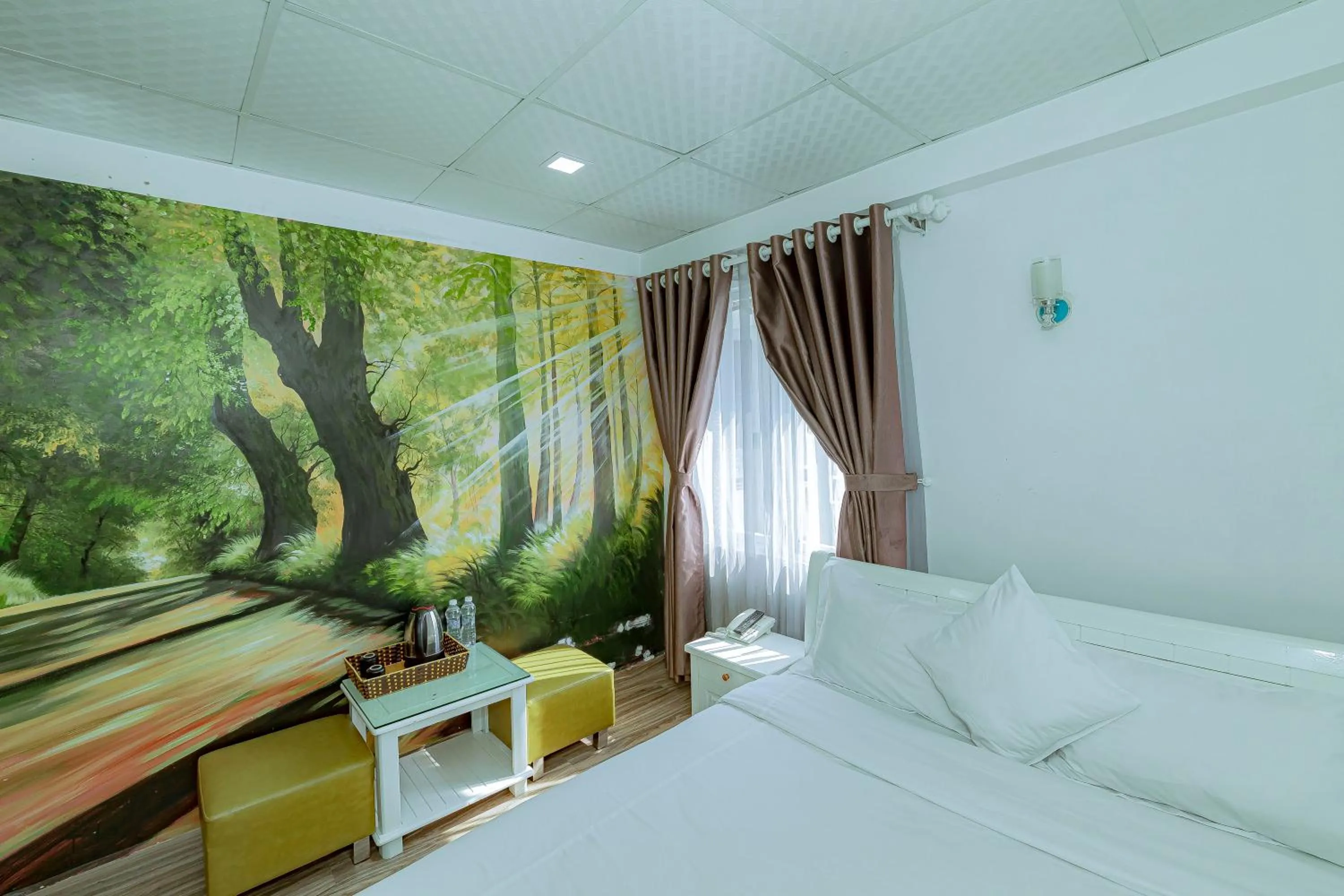 Ken's Backpackers Hotel