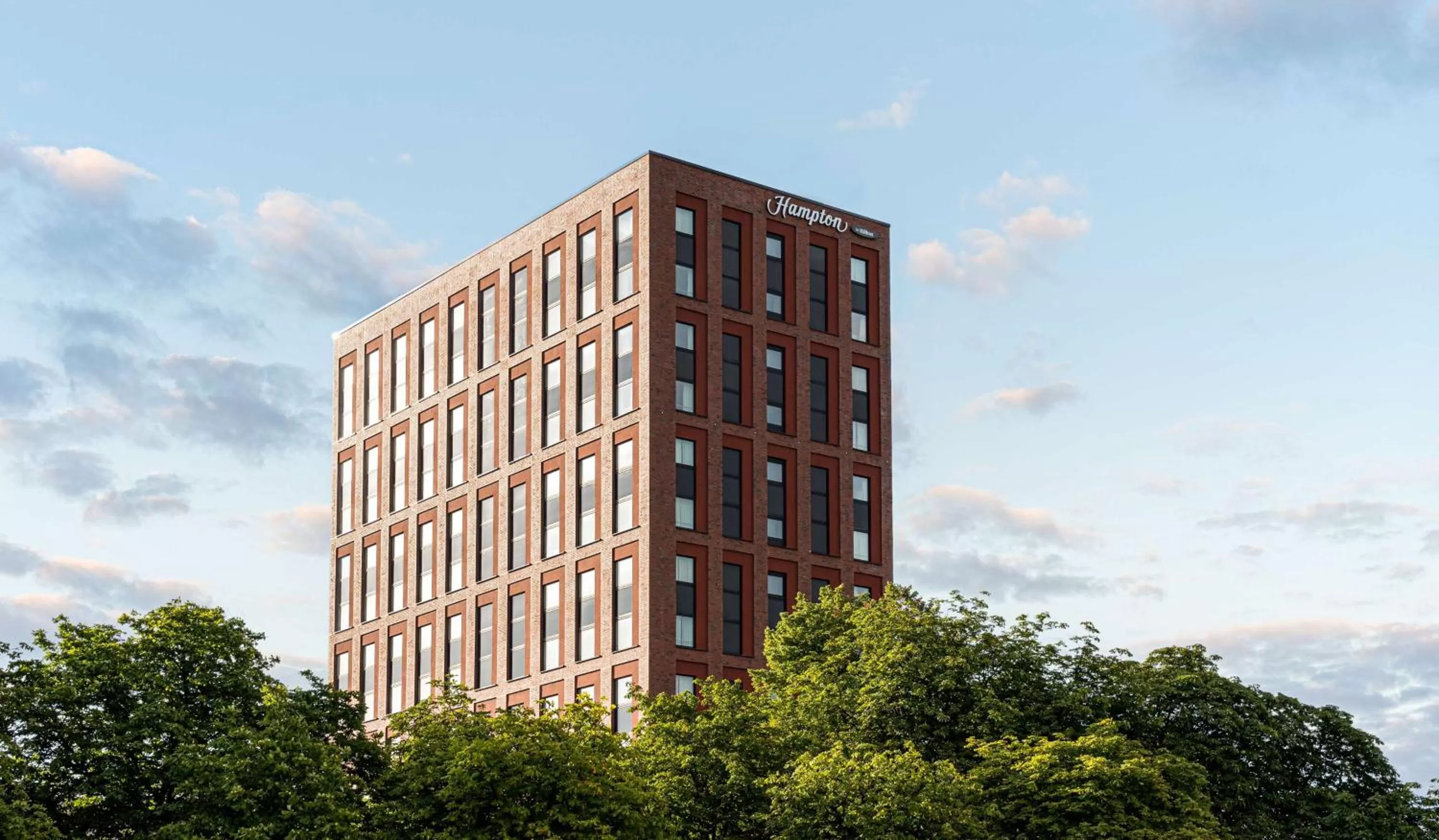 Property building in Hampton By Hilton Kiel