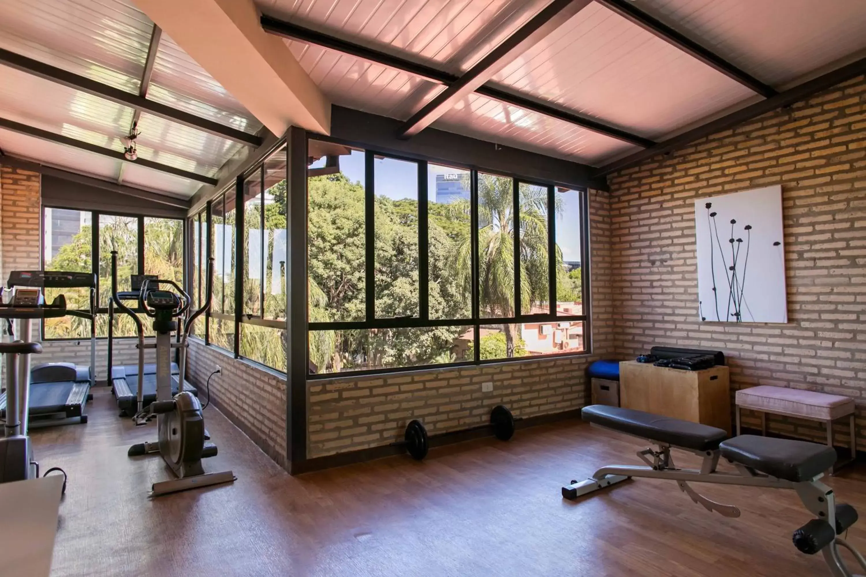 Fitness Center/Facilities in Las Lomas Casa Hotel