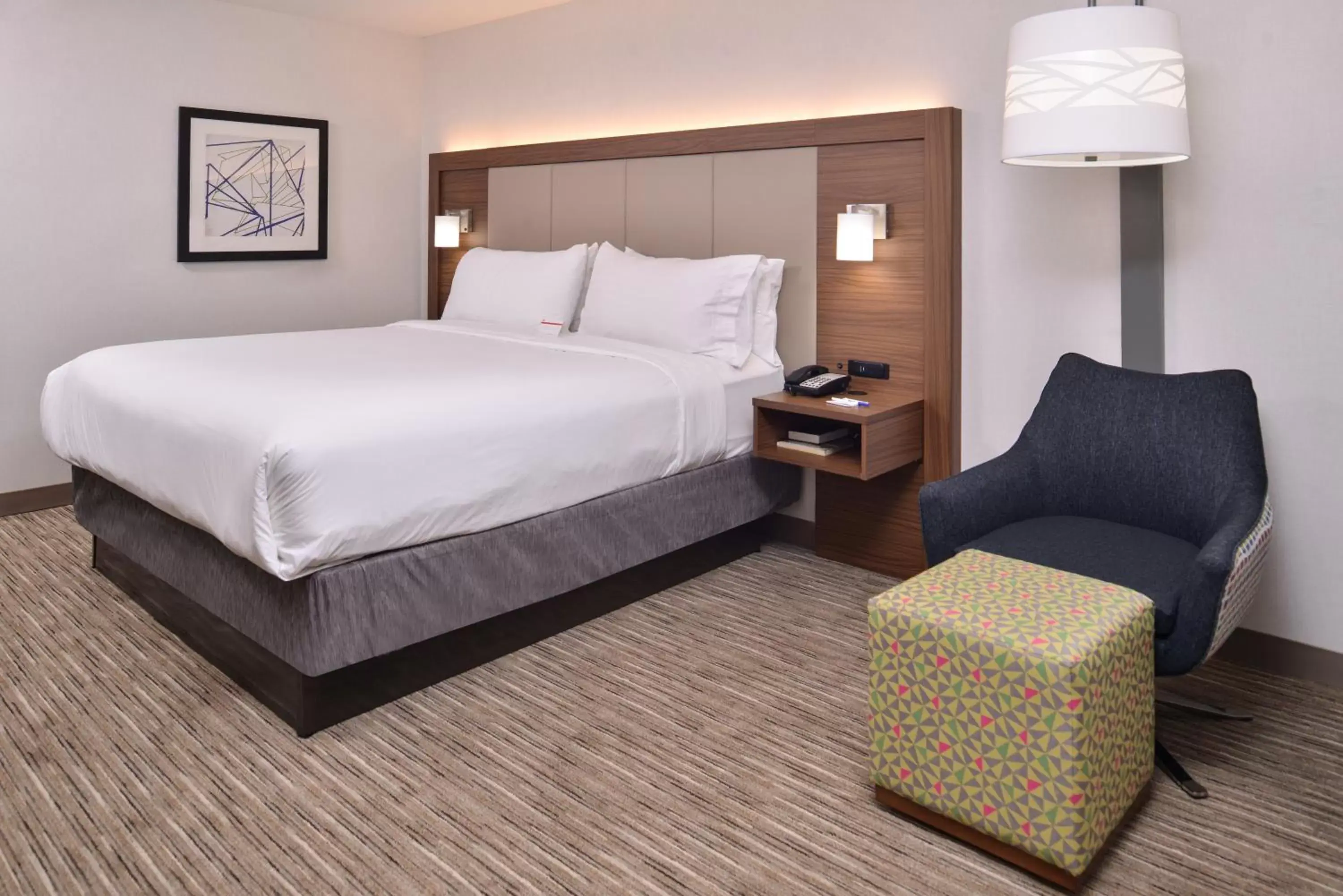 Photo of the whole room, Bed in Holiday Inn Express Hotel & Suites Lacey, an IHG Hotel