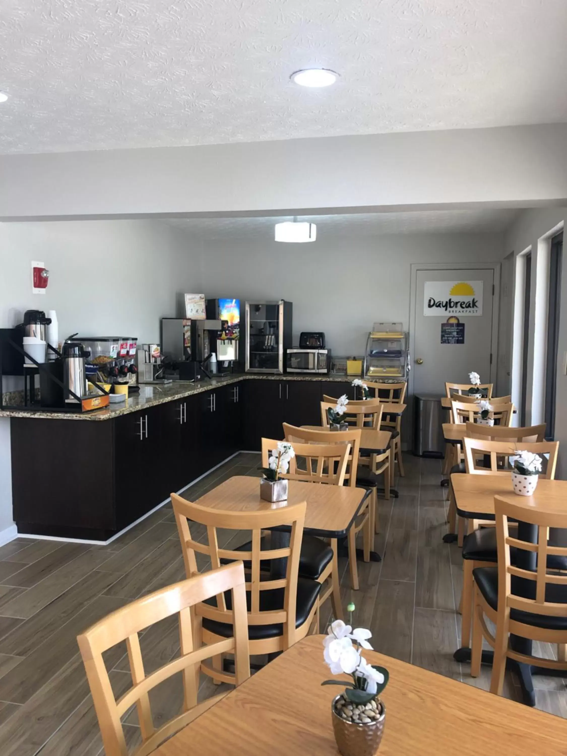 Breakfast in Days Inn by Wyndham Douglasville-Atlanta-Fairburn Road Breakfast in Days Inn by Wyndham Douglasville-Atlanta-Fairburn Road