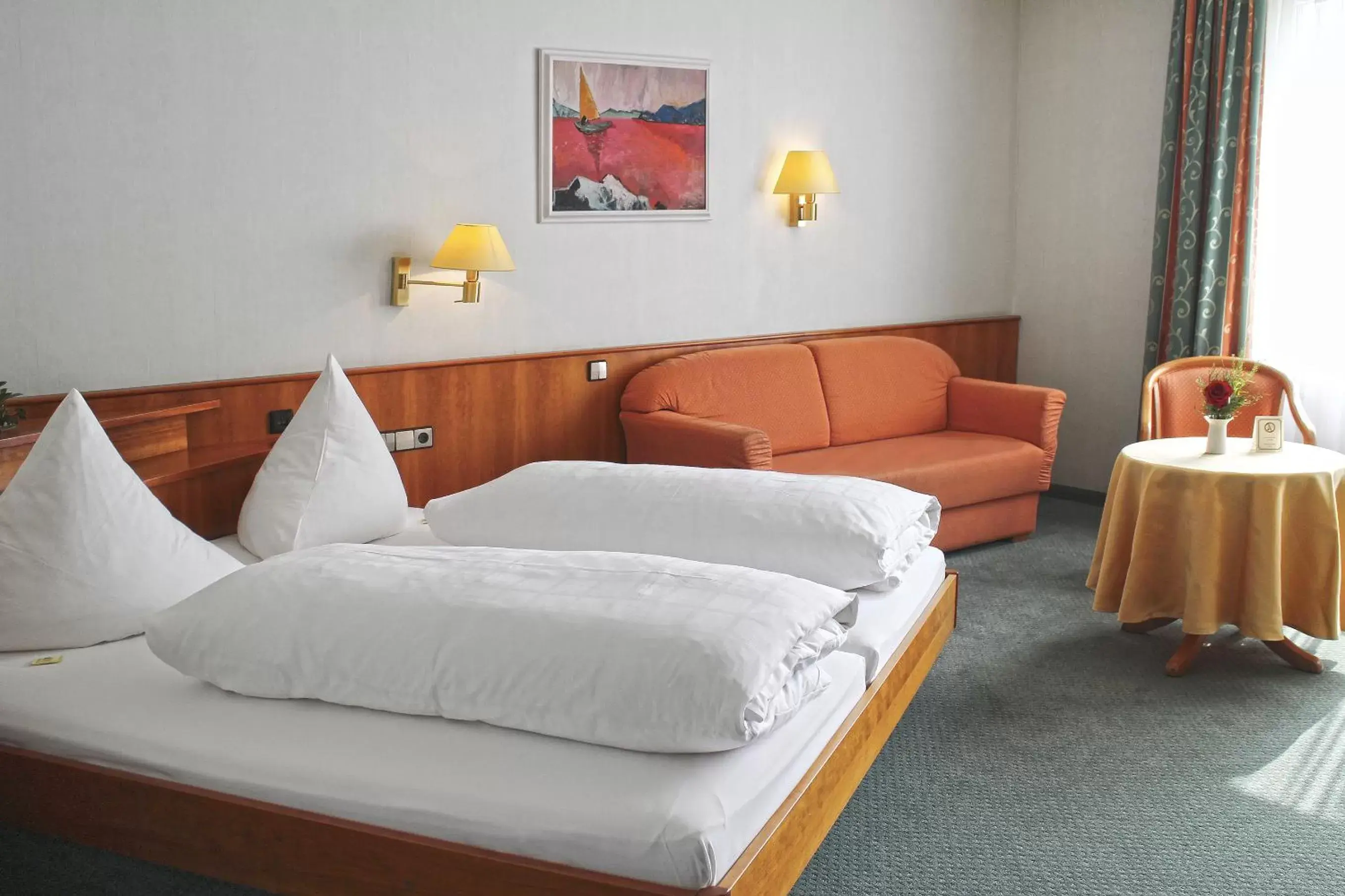 Bed in Hotel Zum Schiff