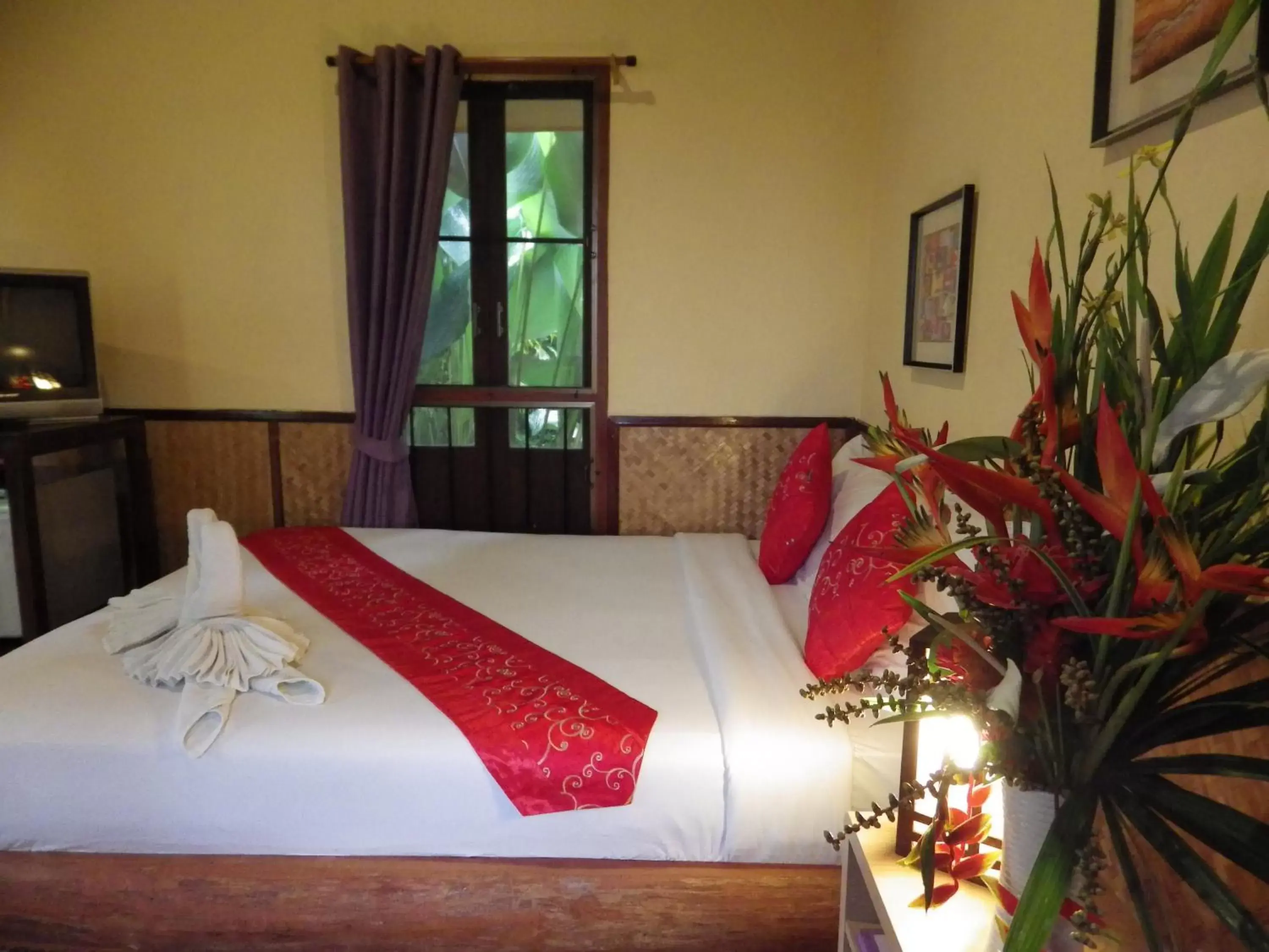 Bedroom, Bed in Pura Vida Pai Resort