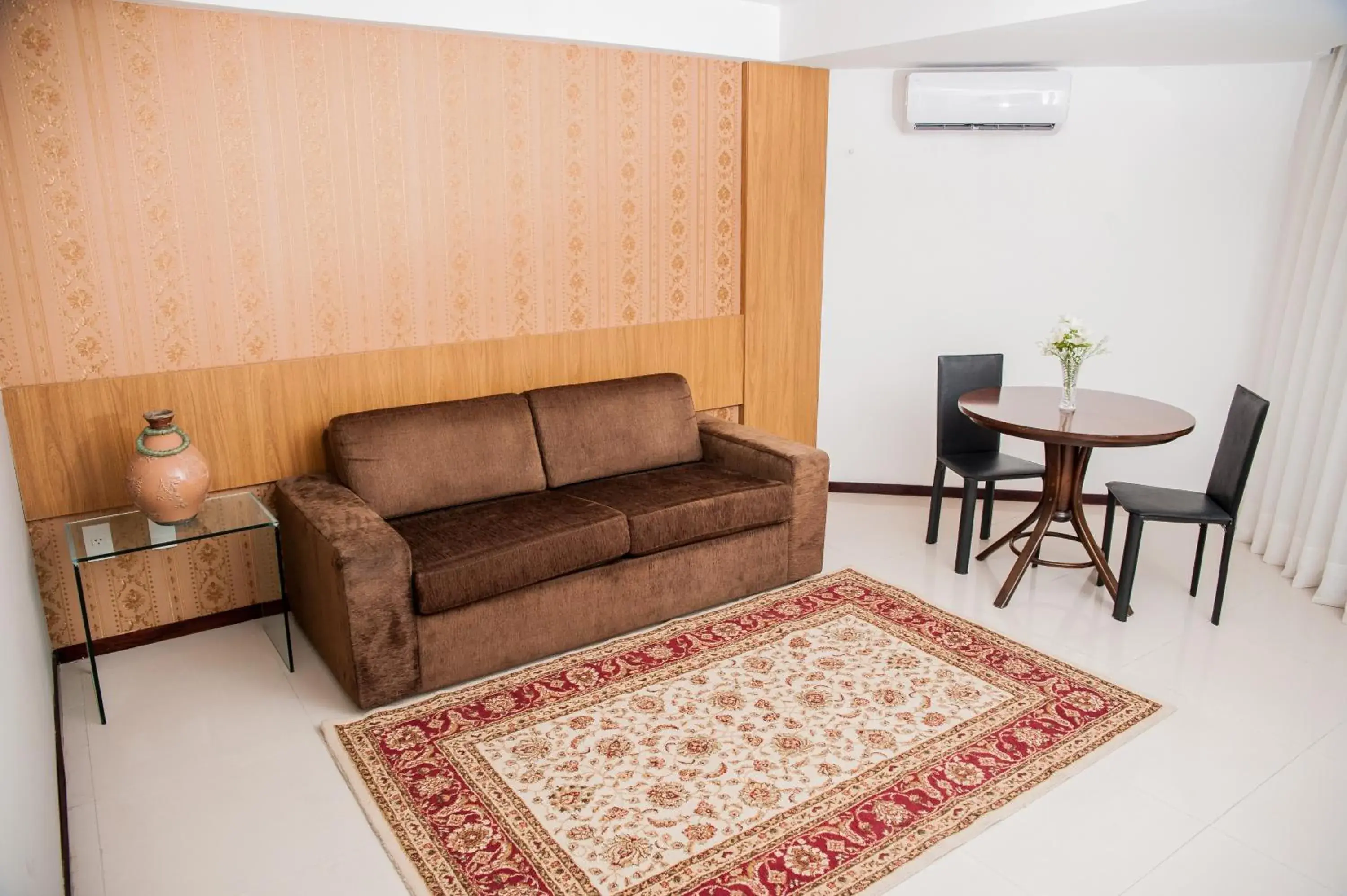 Seating Area in Garbos Trade Hotel