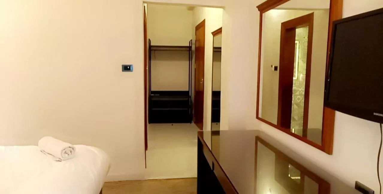 Bed in Amman Pasha Hotel