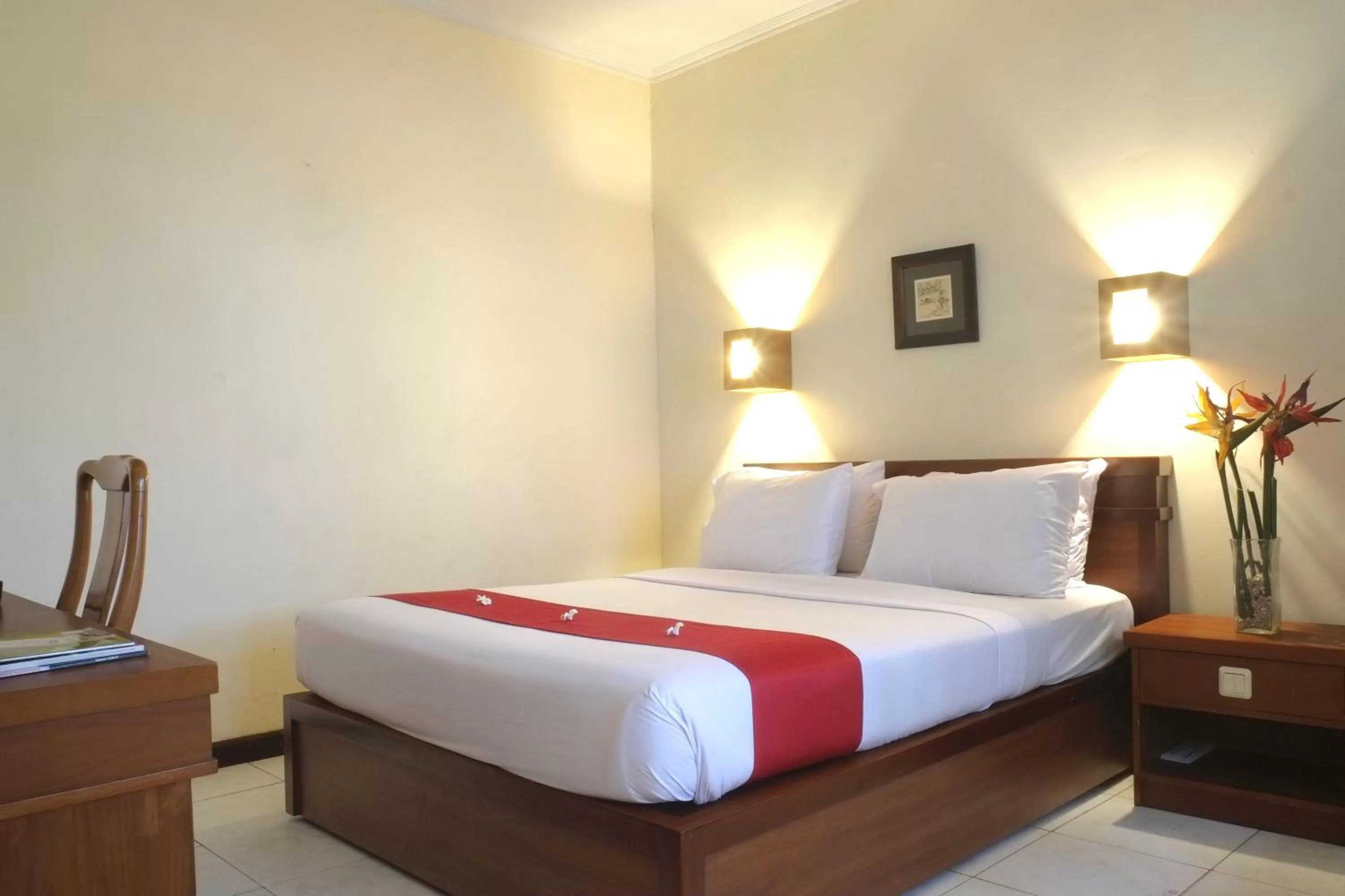 Bed in Sukajadi Hotel, Convention and Gallery