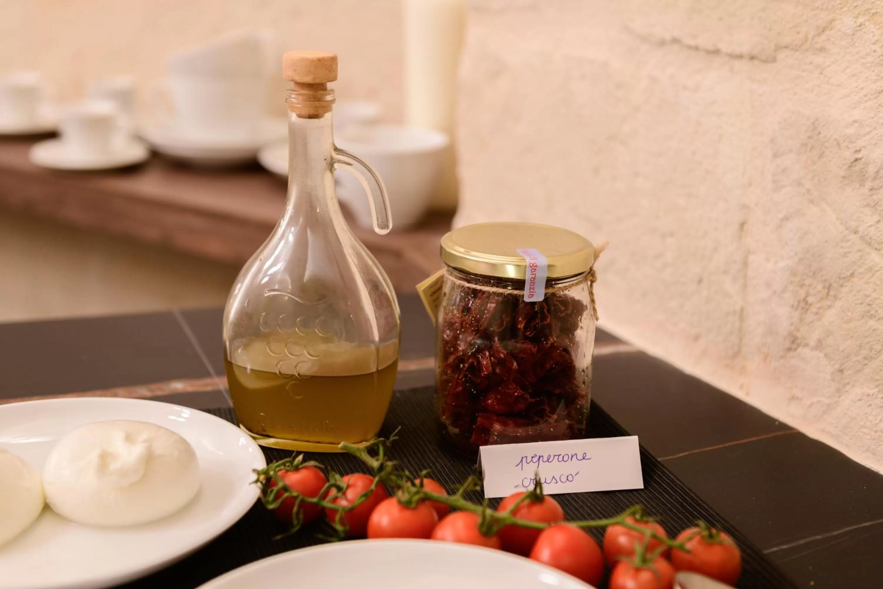 Breakfast in Le Malve Cave Retreat