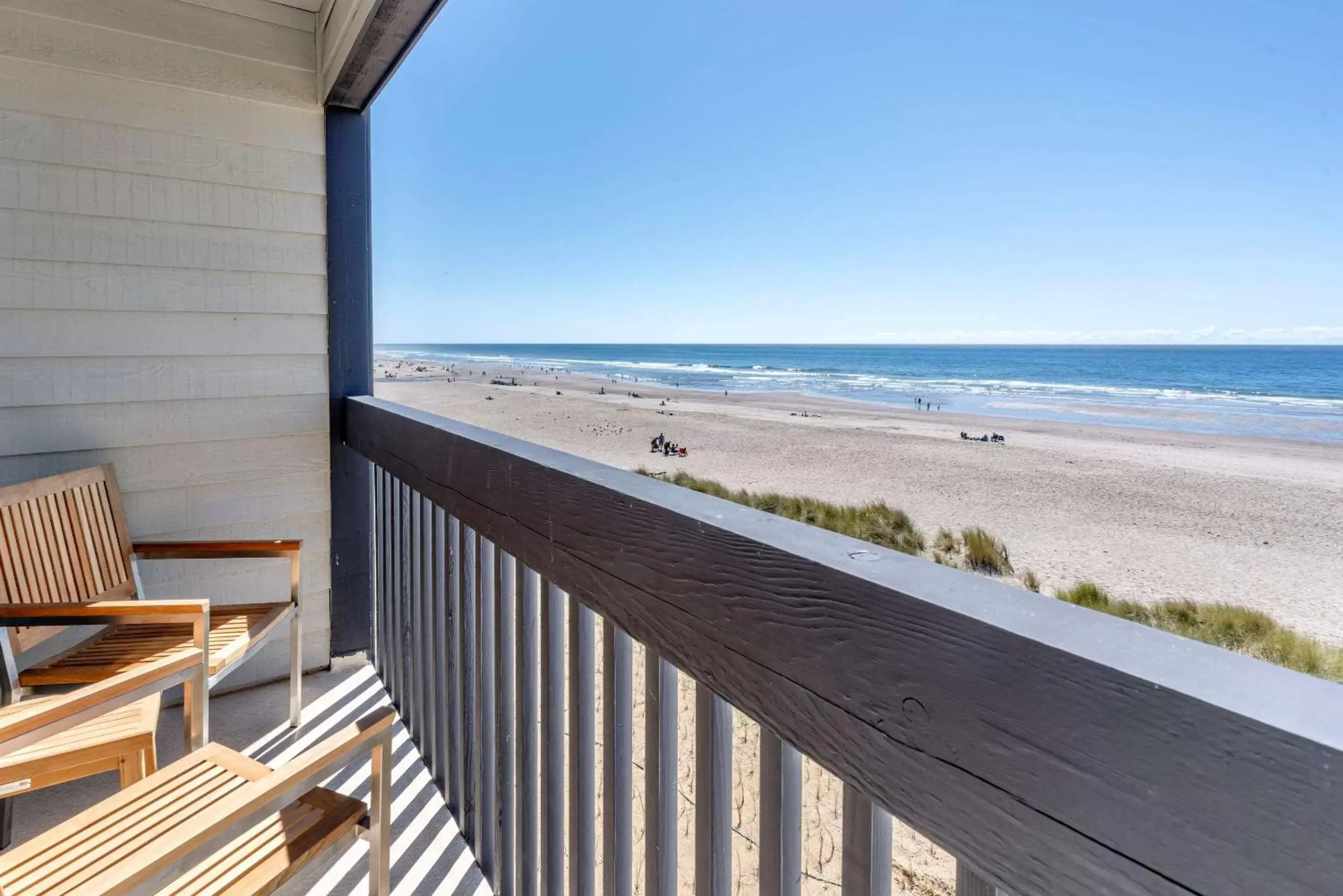 Balcony/Terrace in Lincoln Sands Oceanfront Resort, Ascend Hotel Collection