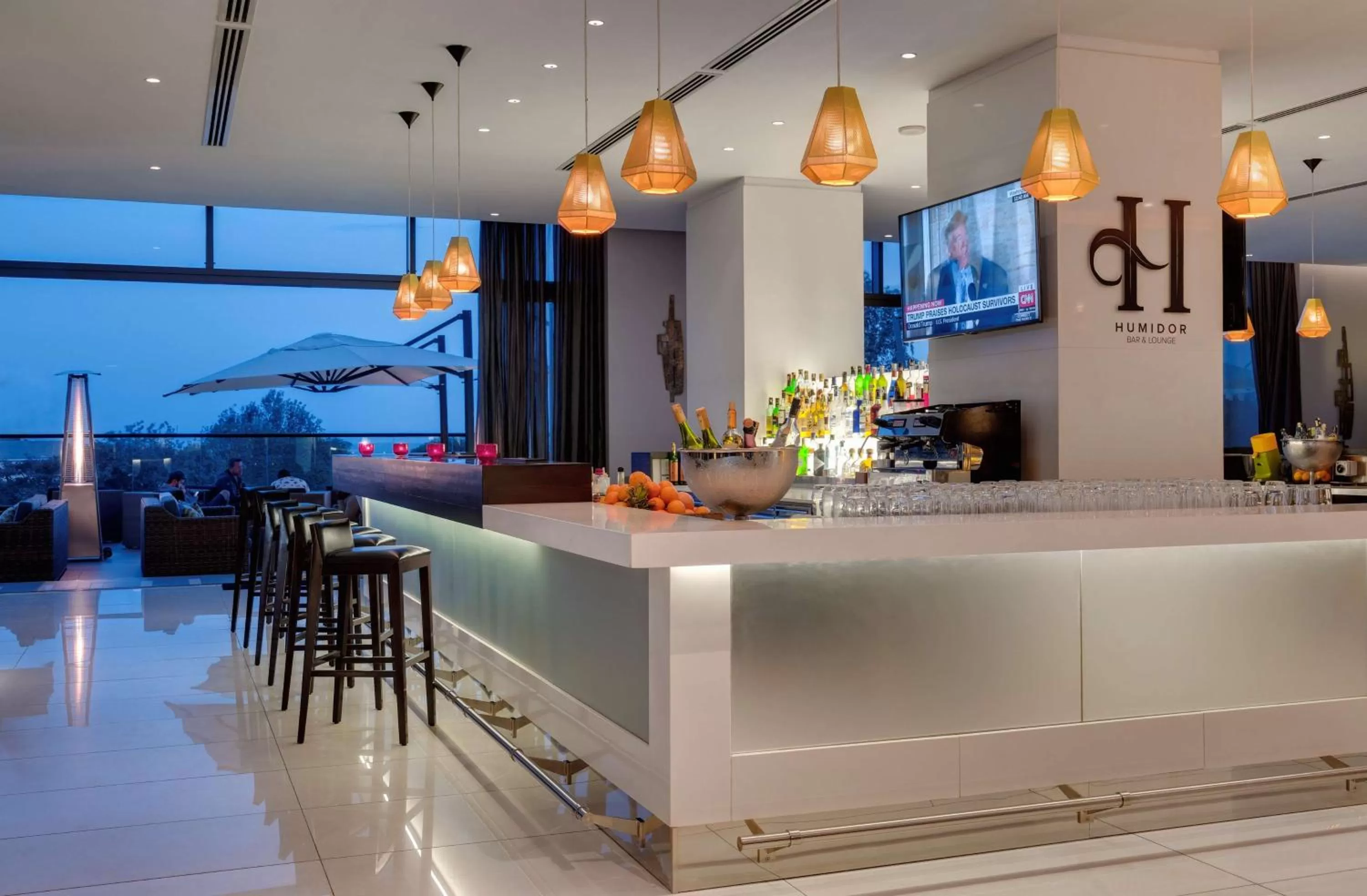 Lounge or bar in Radisson Blu Hotel, Nairobi Upper Hill