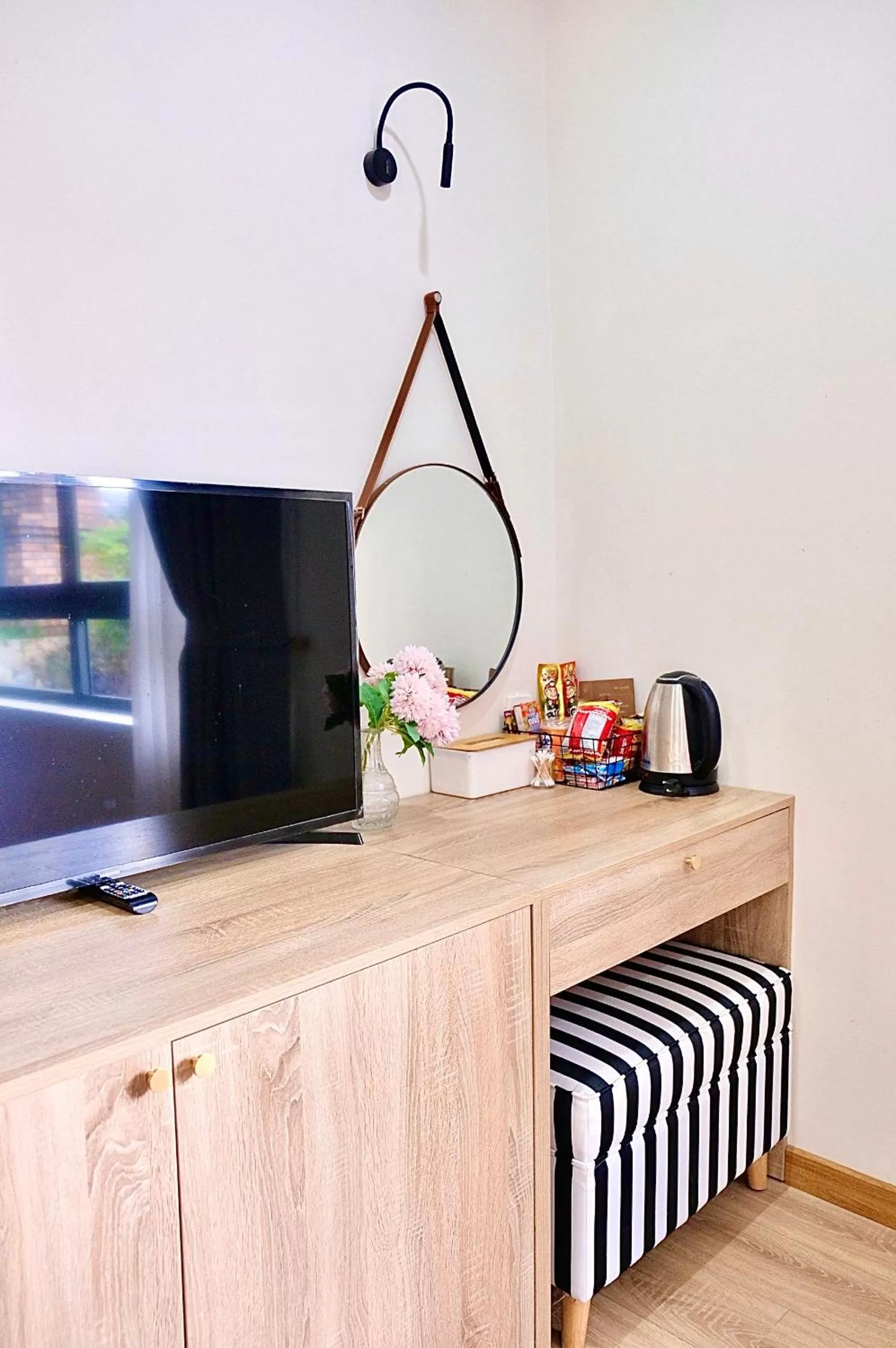 TV and multimedia in De La Sol Villa Dalat