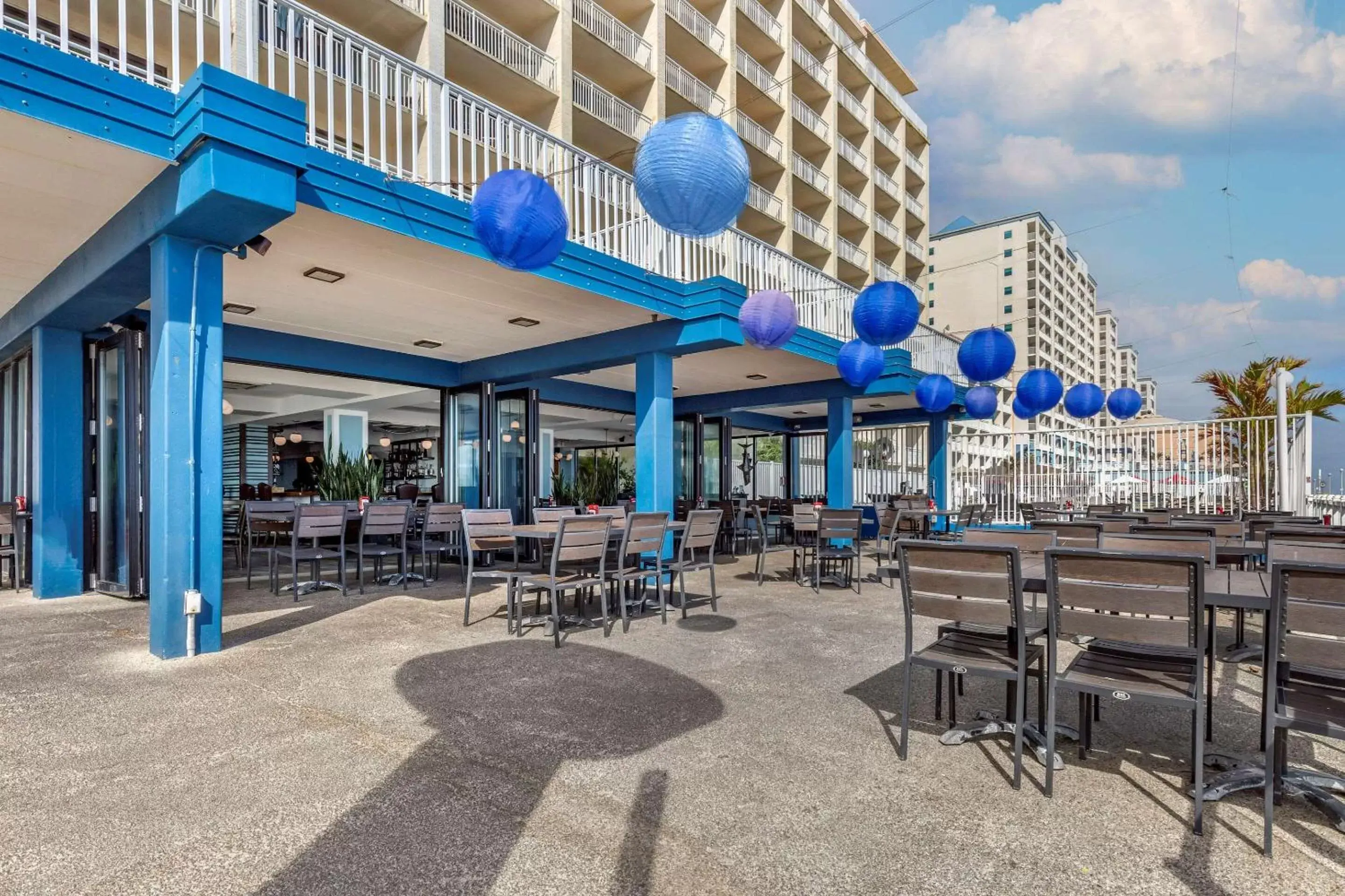 Restaurant/Places to Eat in Quality Inn Boardwalk