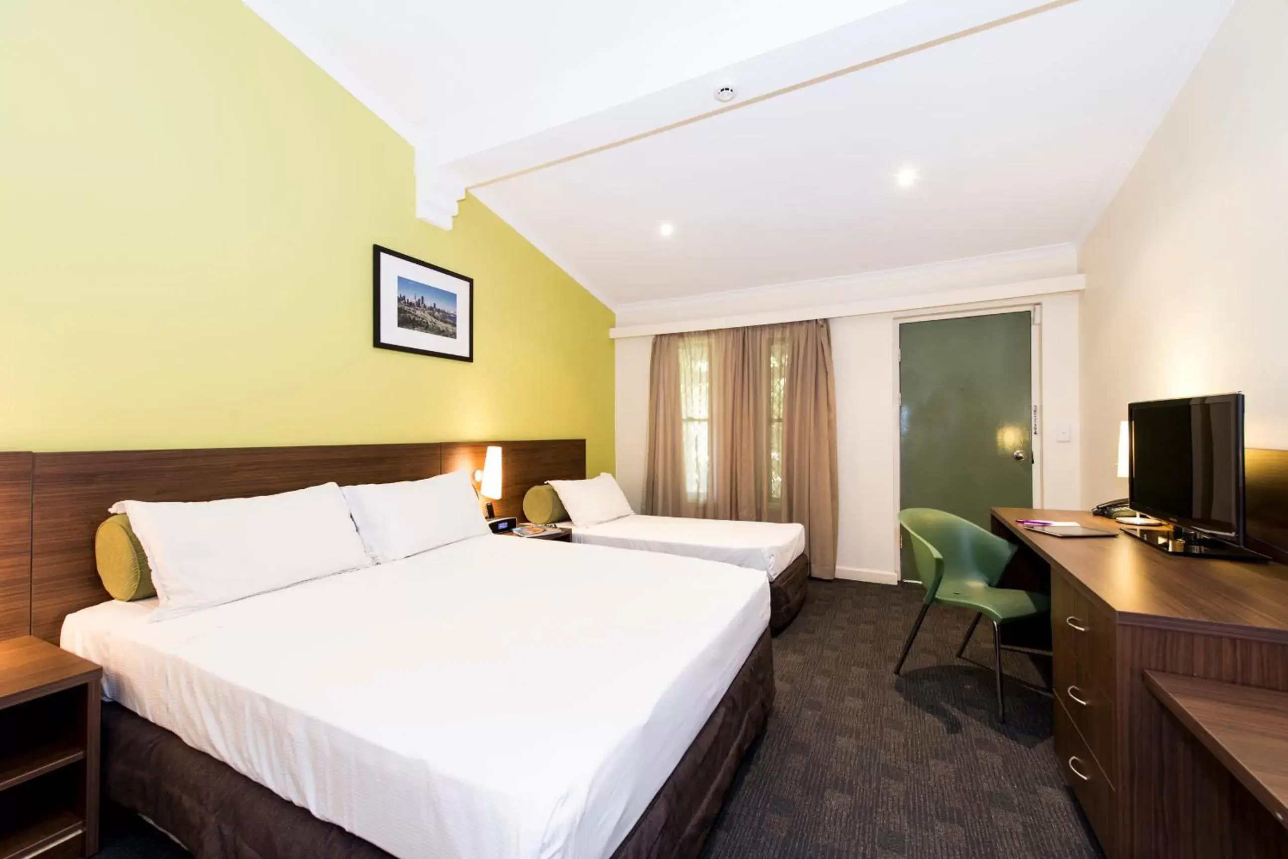 Photo of the whole room, Bed in Ibis Styles Karratha