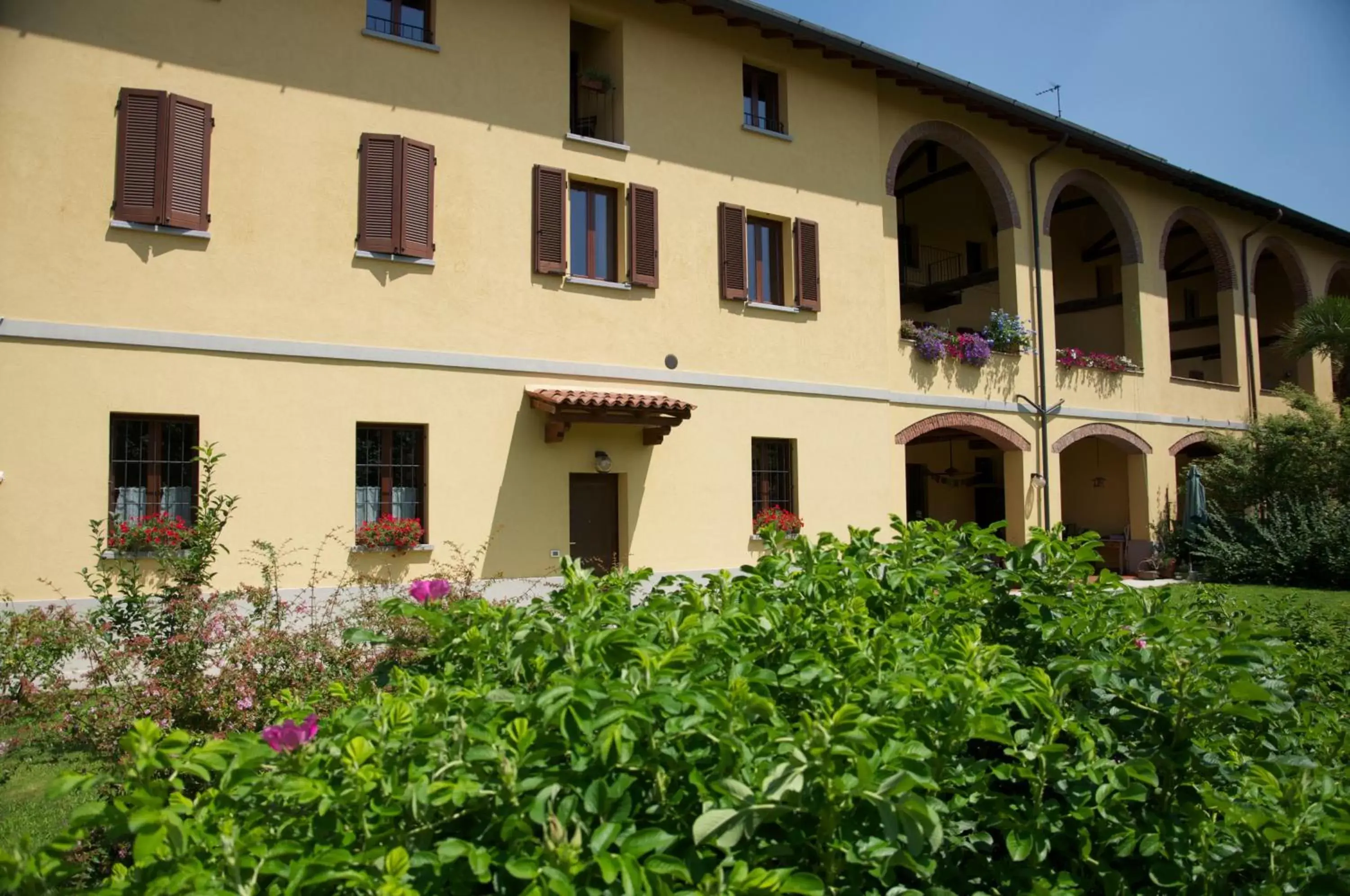 Property Building in Cascina delle Mele