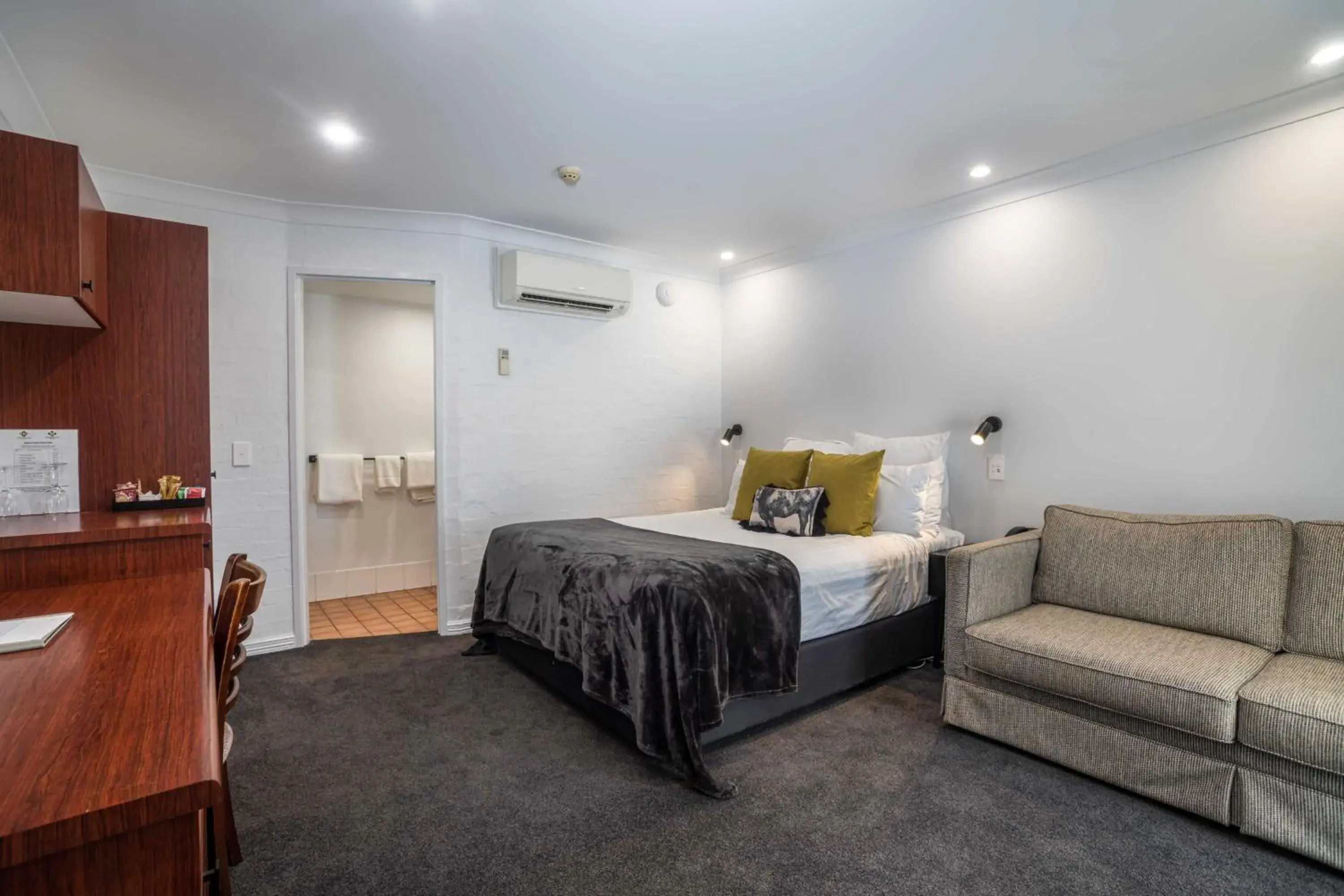 Standard Room in Town Square Motel Standard Room in Town Square Motel