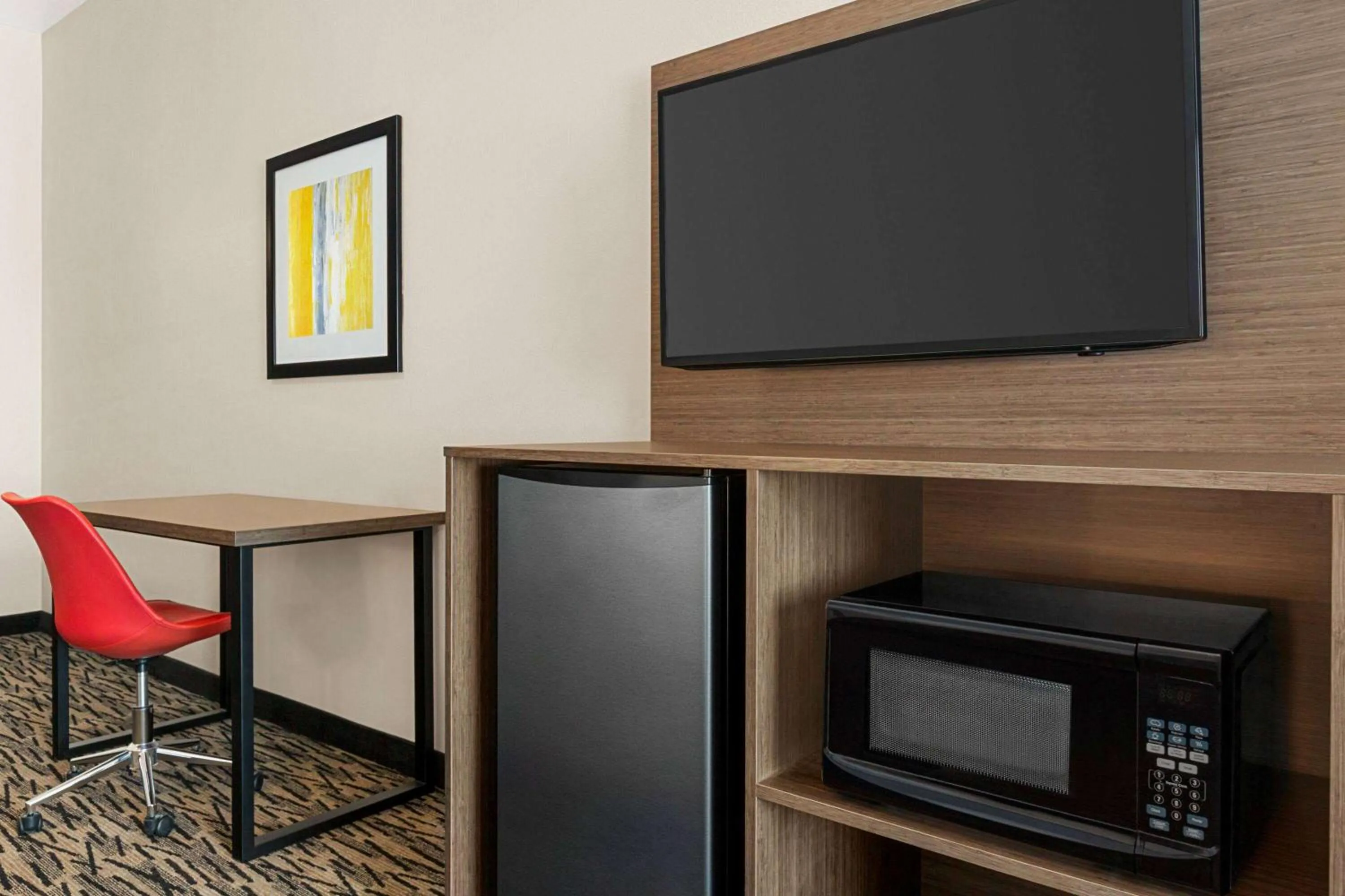 Photo of the whole room in Ramada by Wyndham Marina