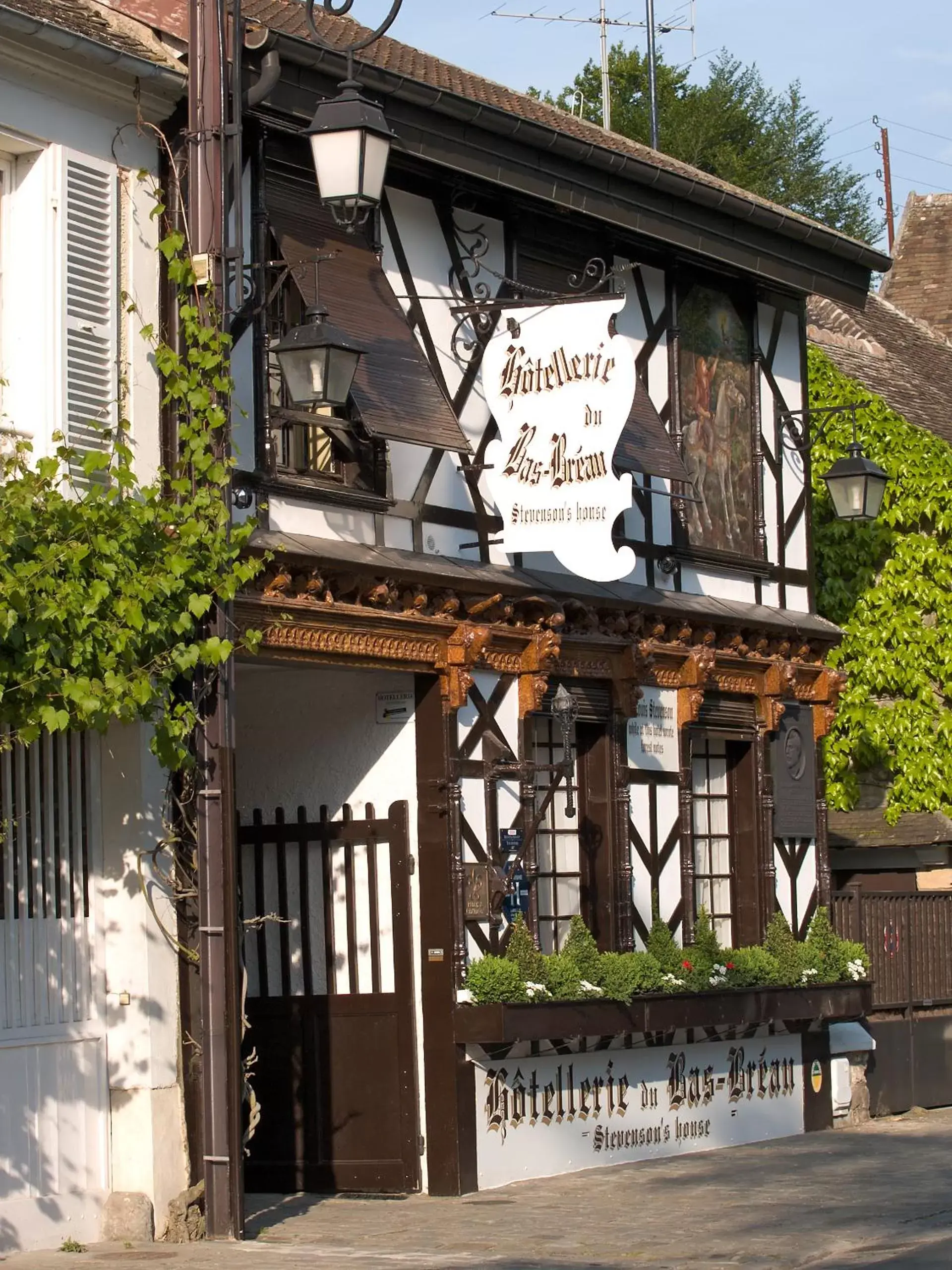 Facade/entrance, Property Building in Hôtellerie Du Bas-Bréau