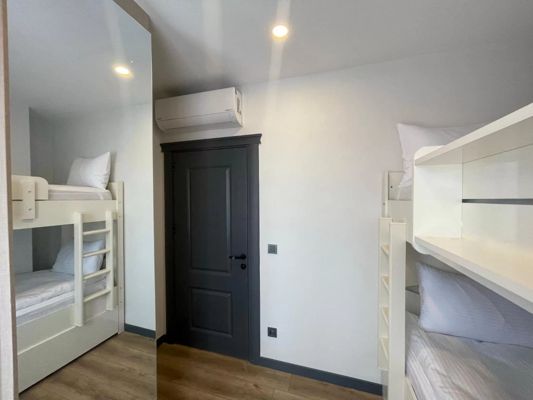 Bed in BayMari Suites City Life