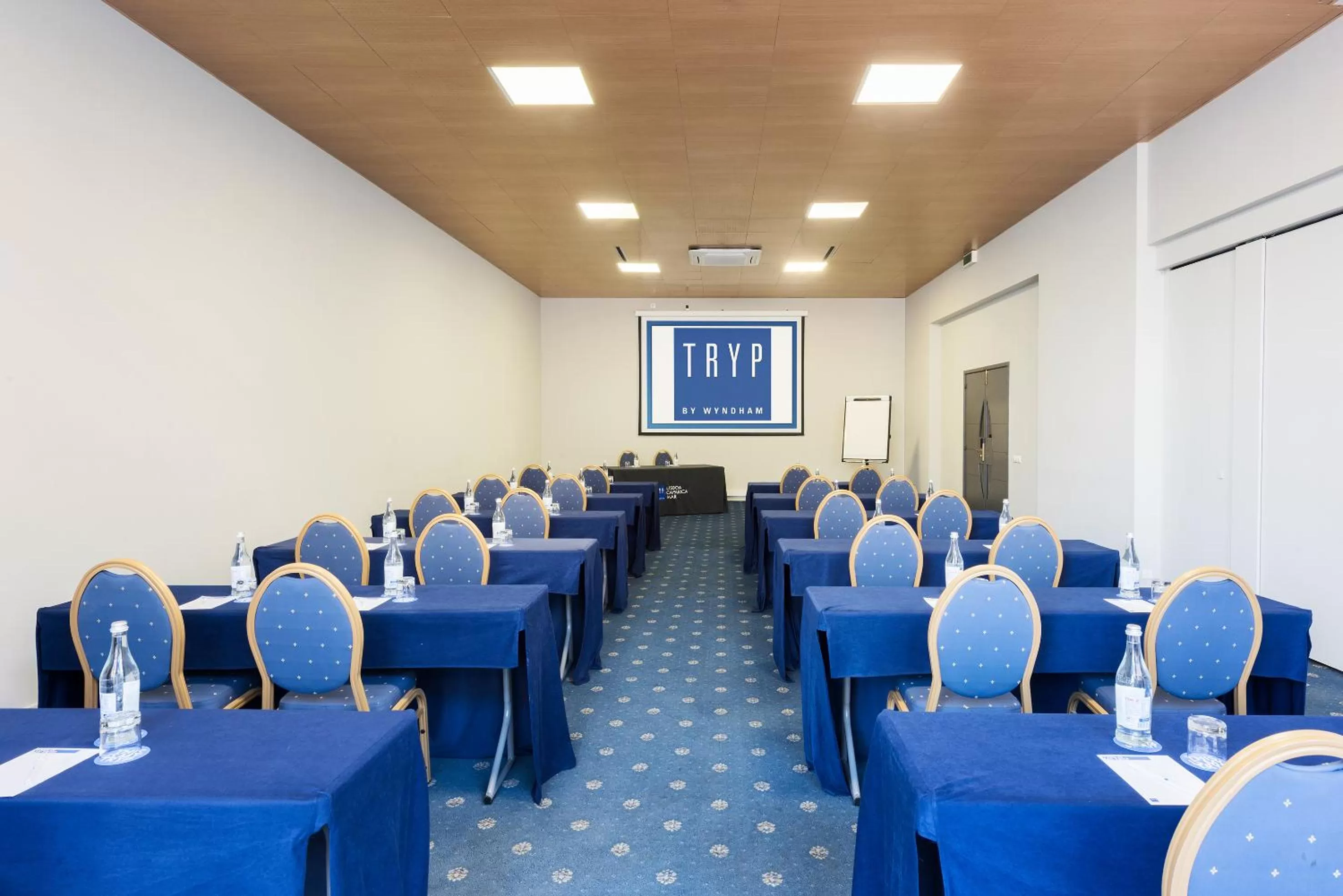Meeting/conference room in TRYP by Wyndham Lisboa Caparica Mar