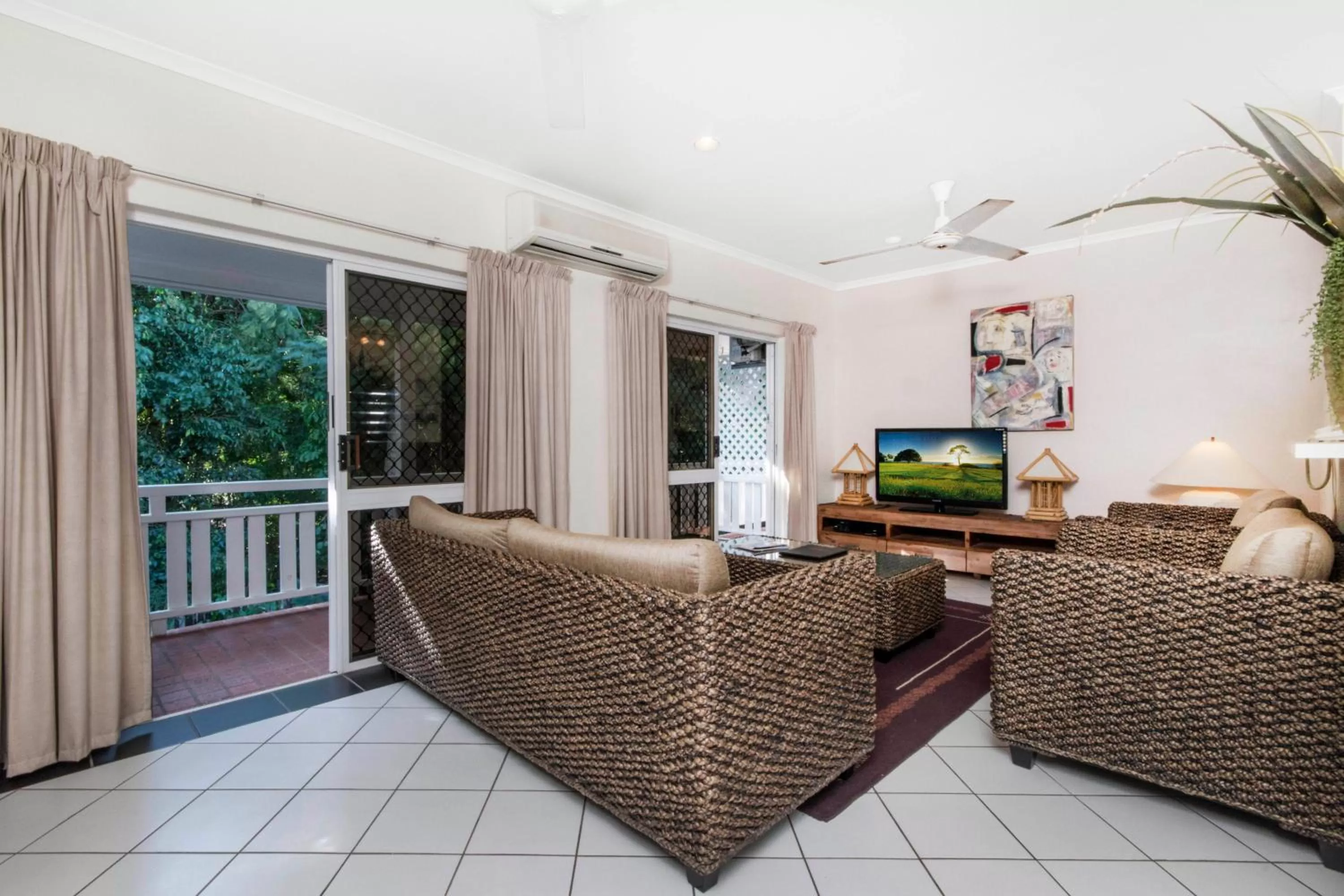 Living room in Nimrod Resort Apartments