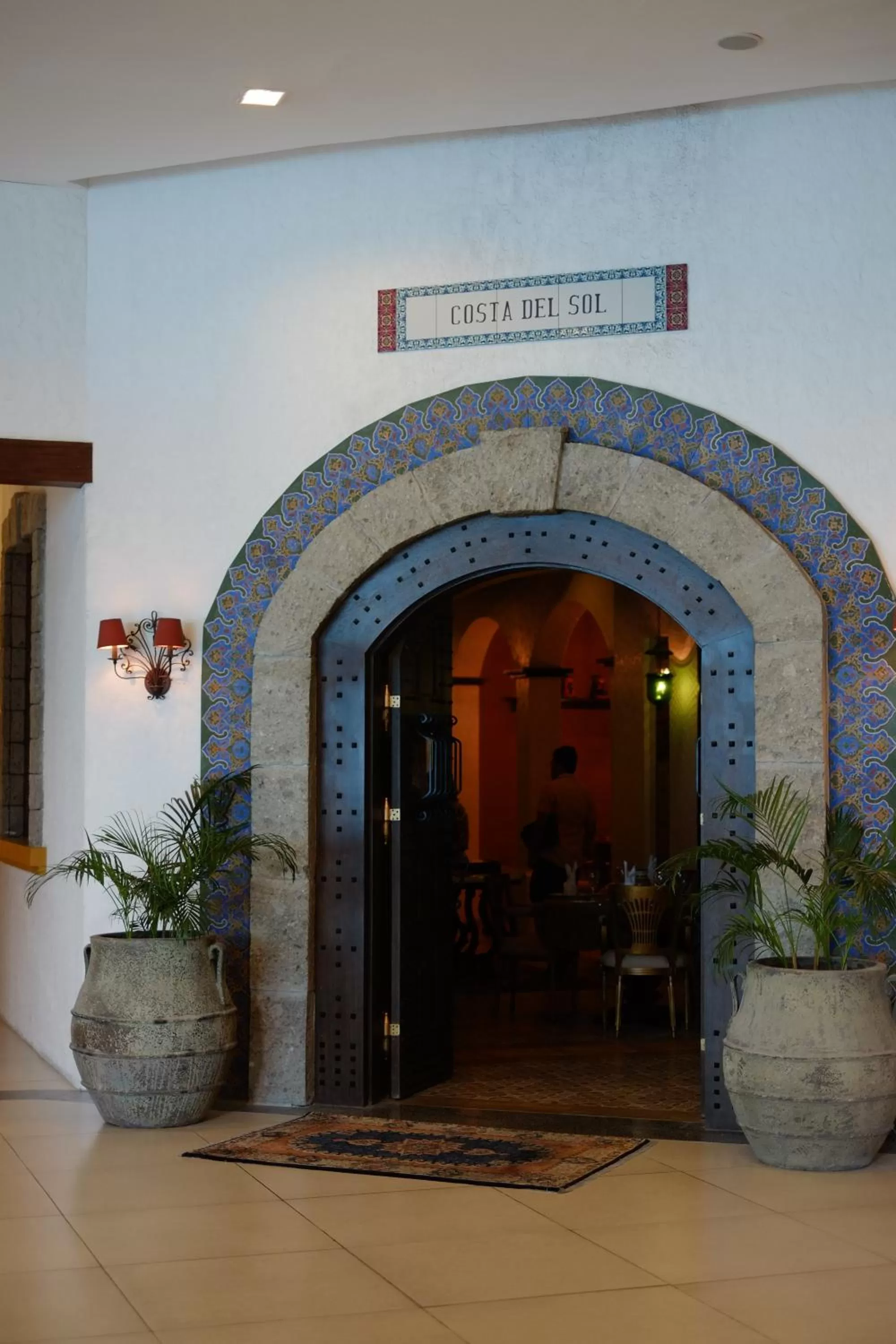 Restaurant/places to eat in The Alpha Suites