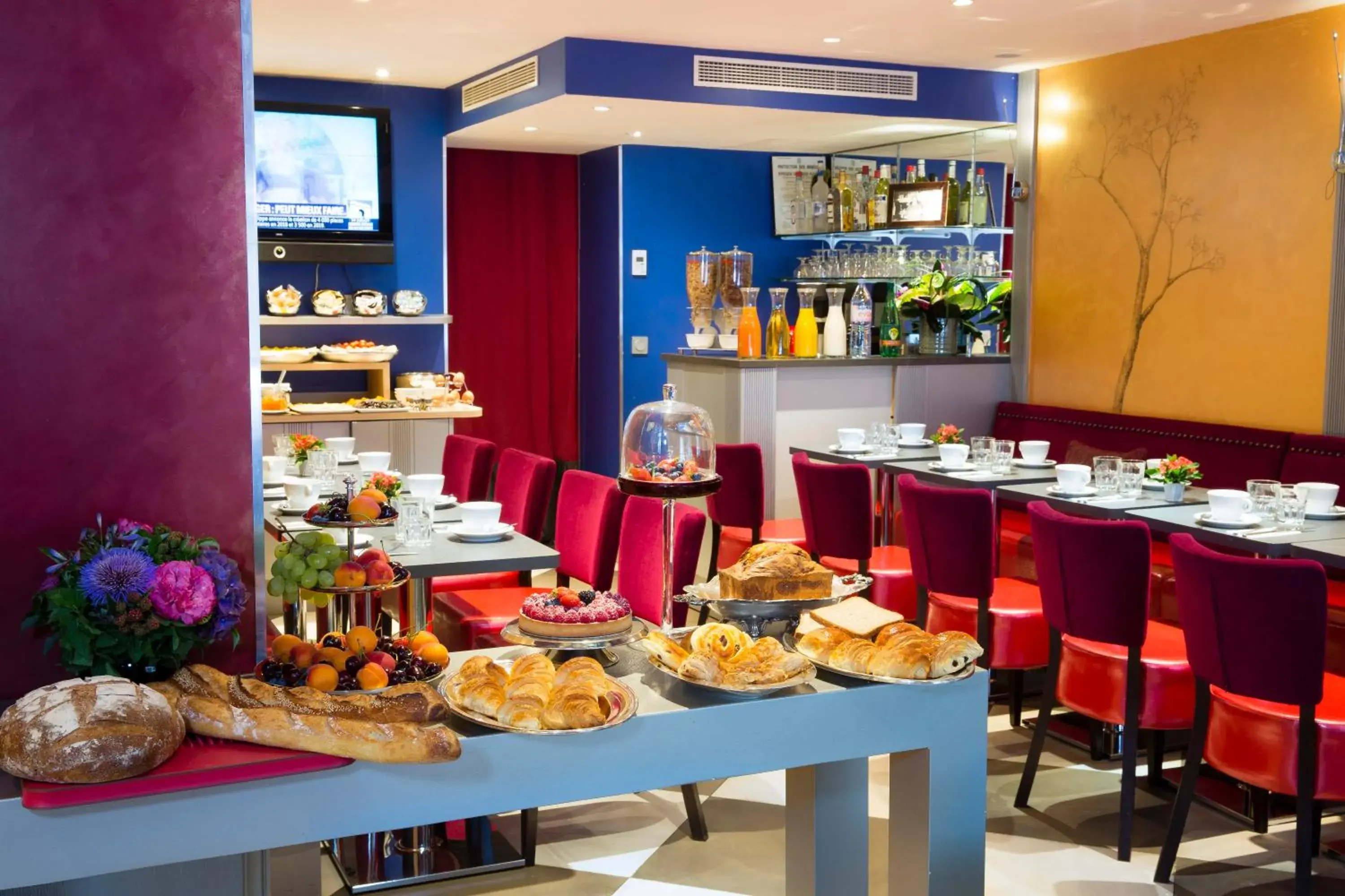 Restaurant/places to eat in Hotel Monceau Wagram Restaurant/places to eat in Hotel Monceau Wagram