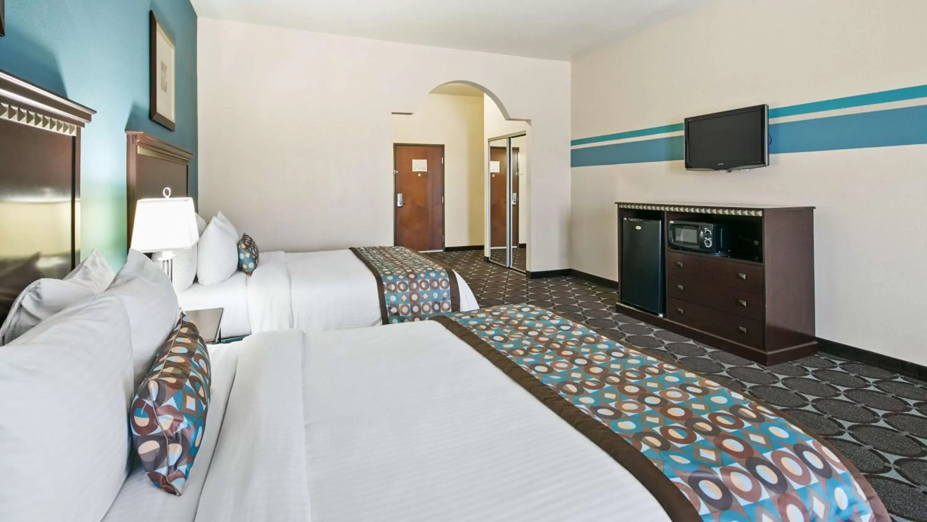 Photo of the whole room, Bed in Best Western Sonora Inn & Suites