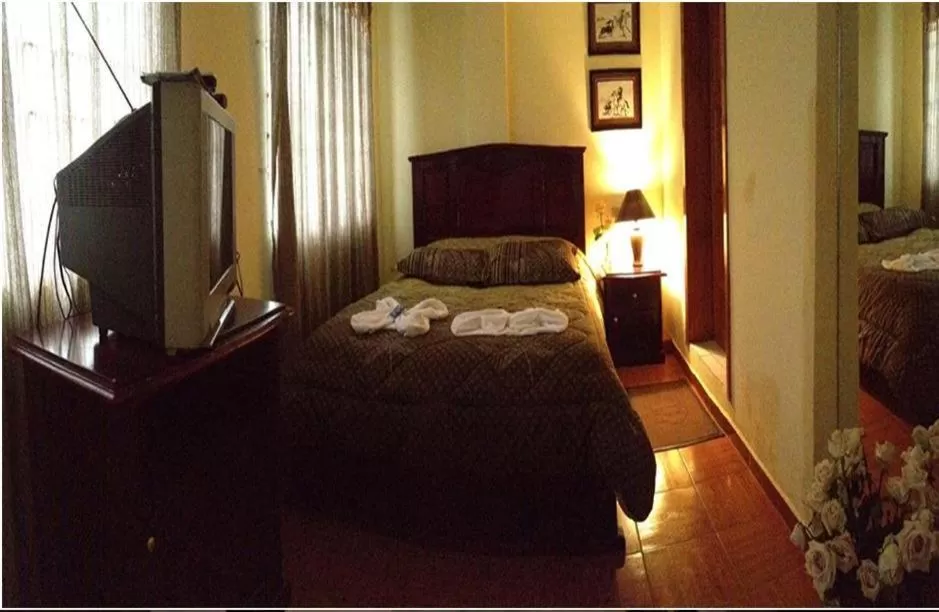 Bed in Hostal Jora Continental