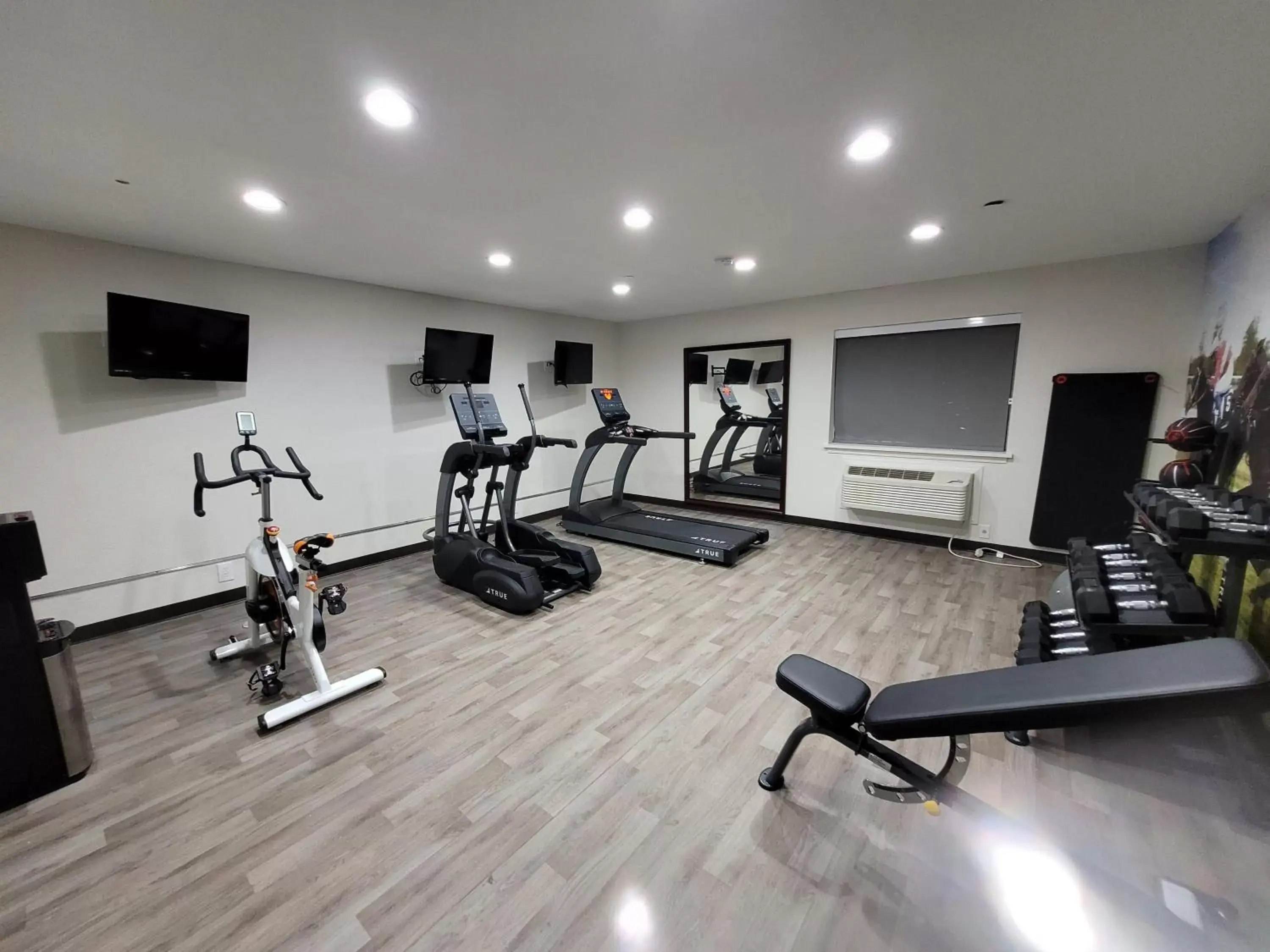 Fitness centre/facilities, Fitness Center/Facilities in Clarion Pointe Harrodsburg-Danville