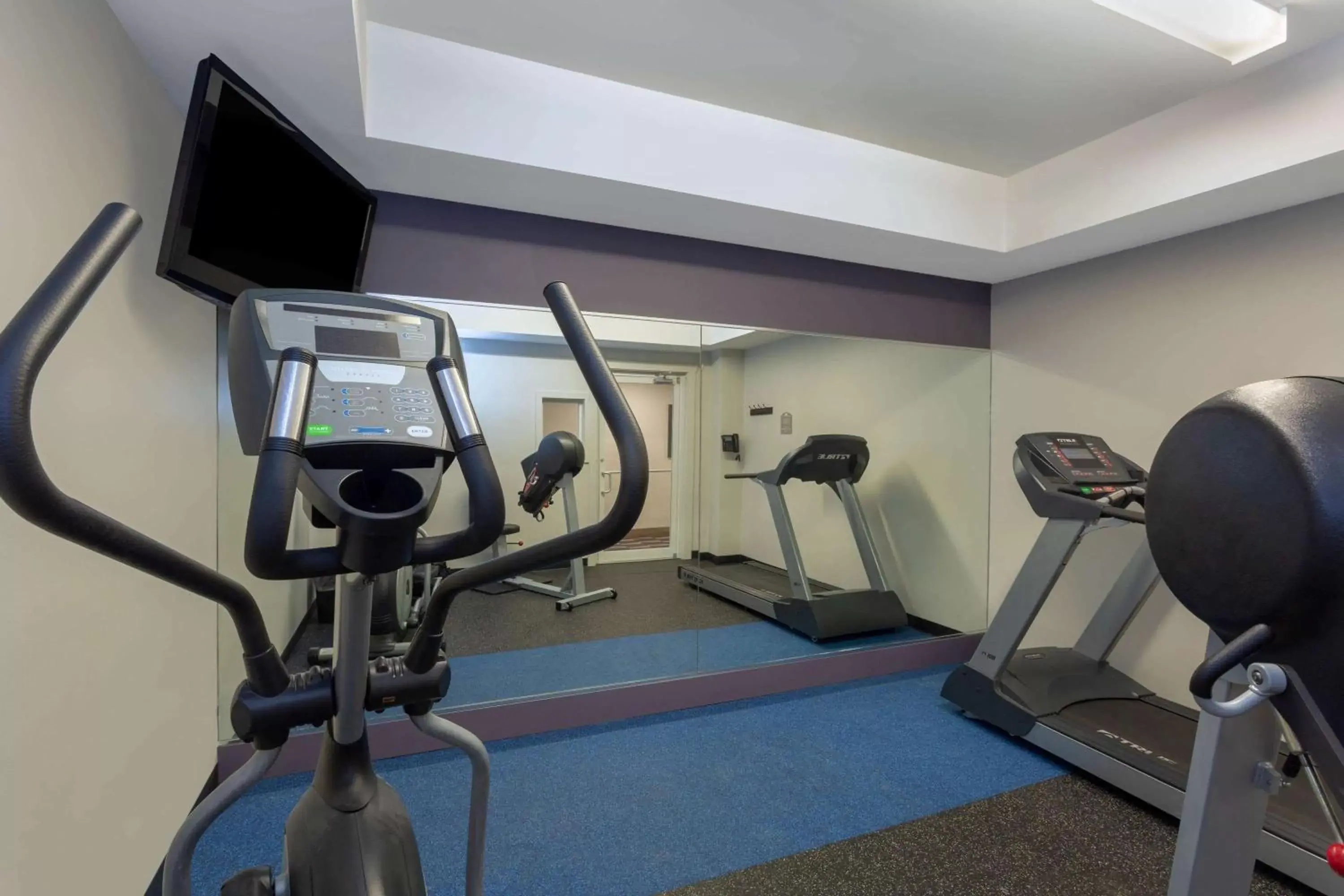 Fitness centre/facilities, Fitness Center/Facilities in Microtel Inn & Suites by Wyndham Brooksville