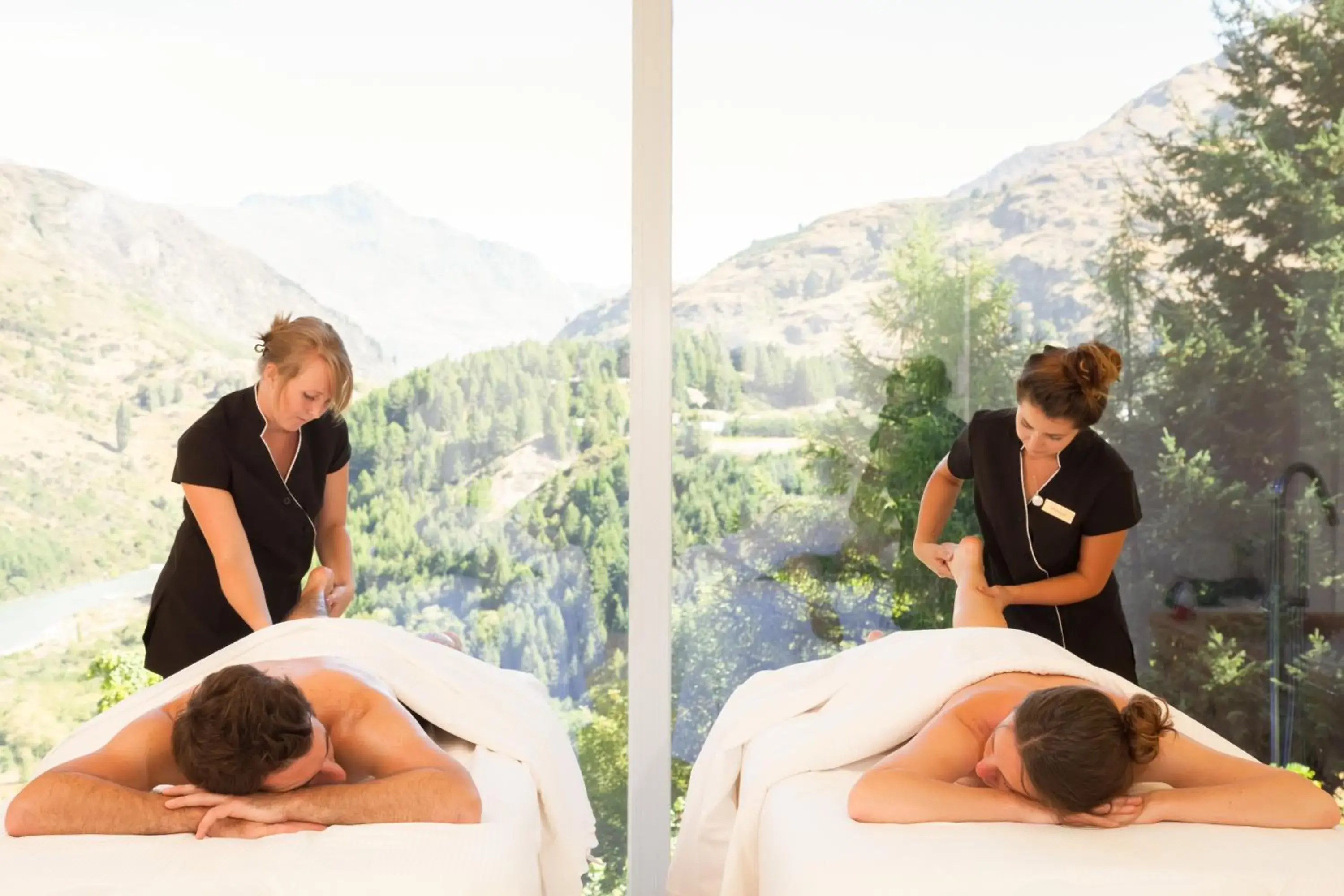 Massage in Nugget Point Hotel