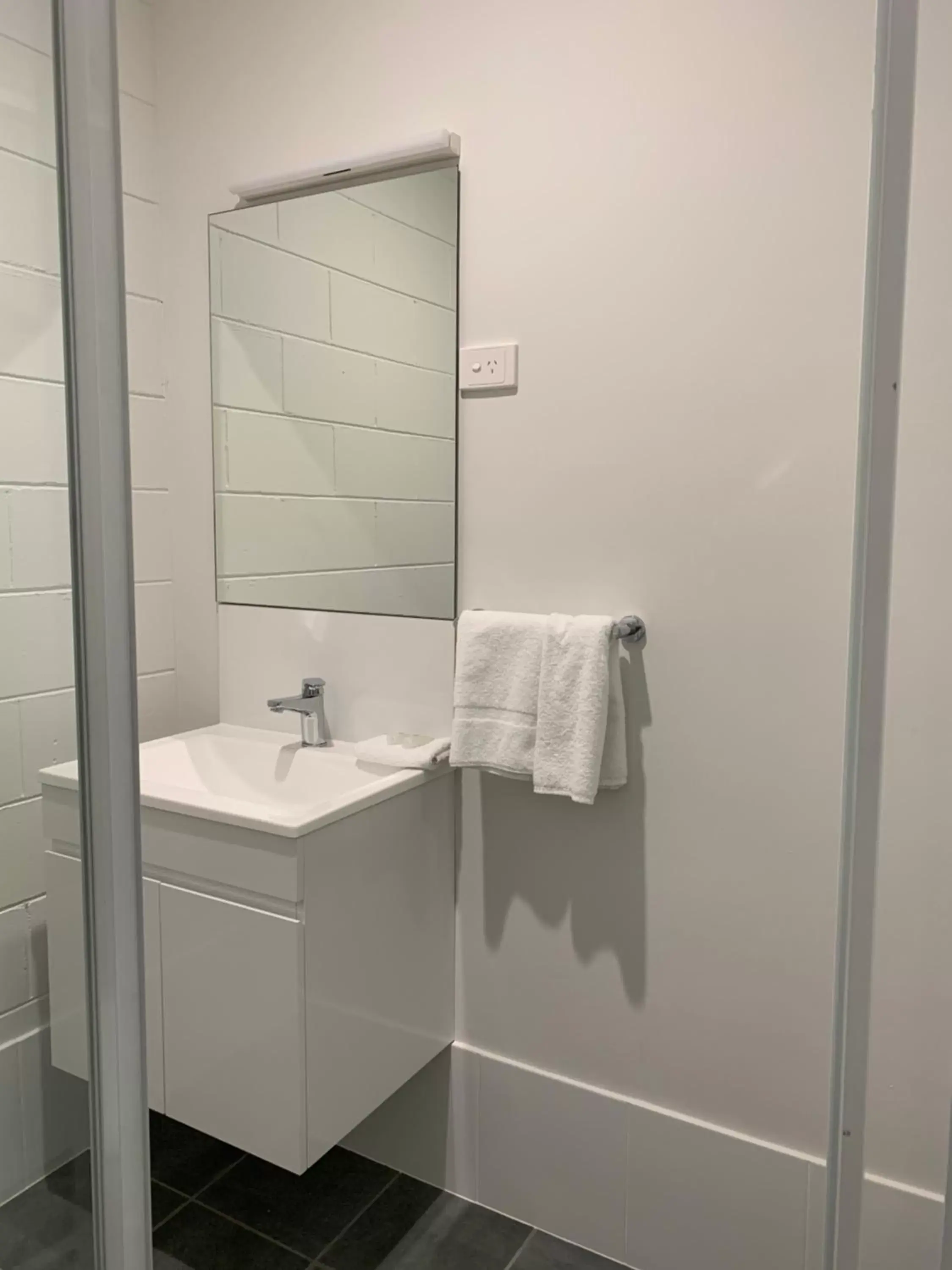 Standard Queen Room in Mudgee Vineyard Motor Inn Standard Queen Room in Mudgee Vineyard Motor Inn