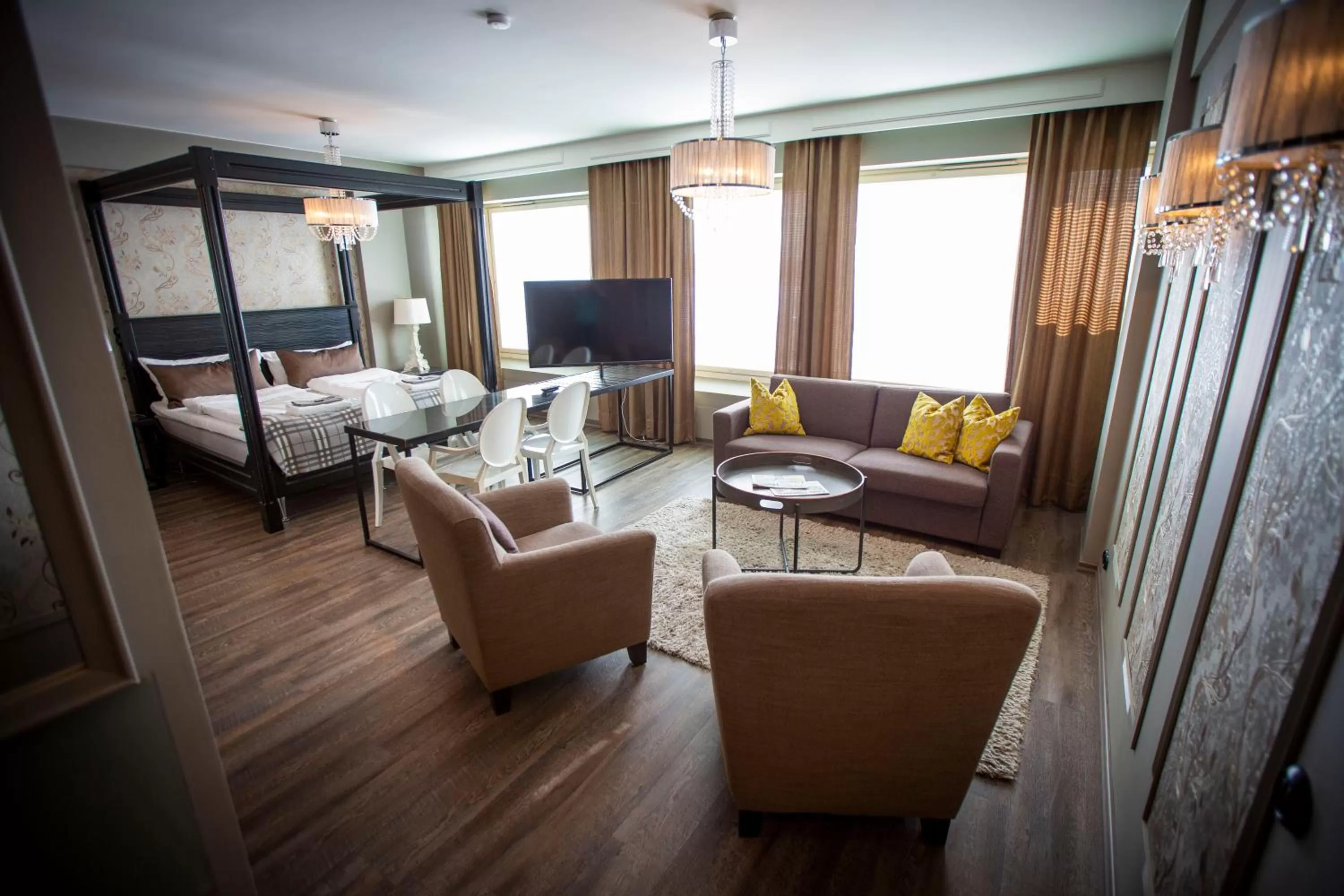 Photo of the whole room, Bed in Hotelli Olof