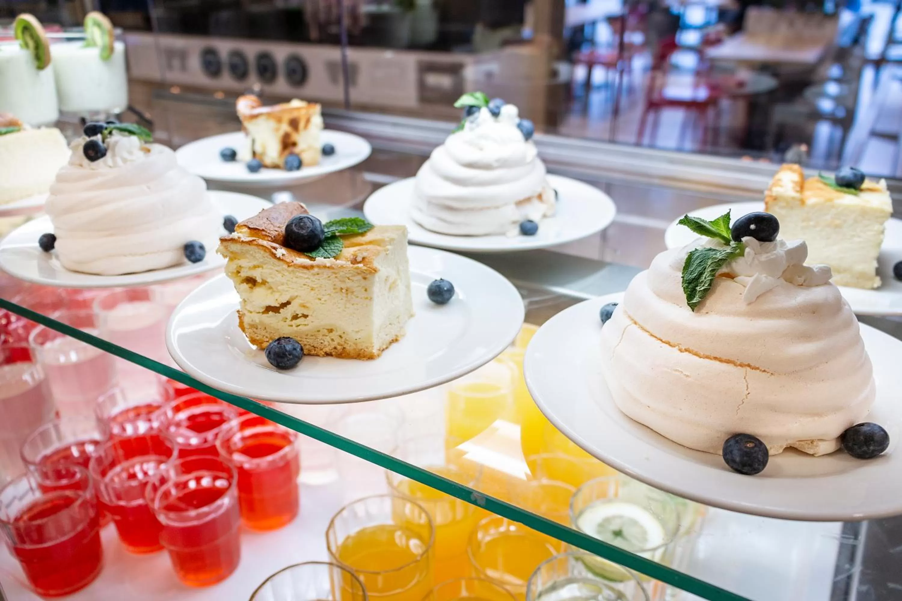 Restaurant/places to eat in Hotel Picaro Stok