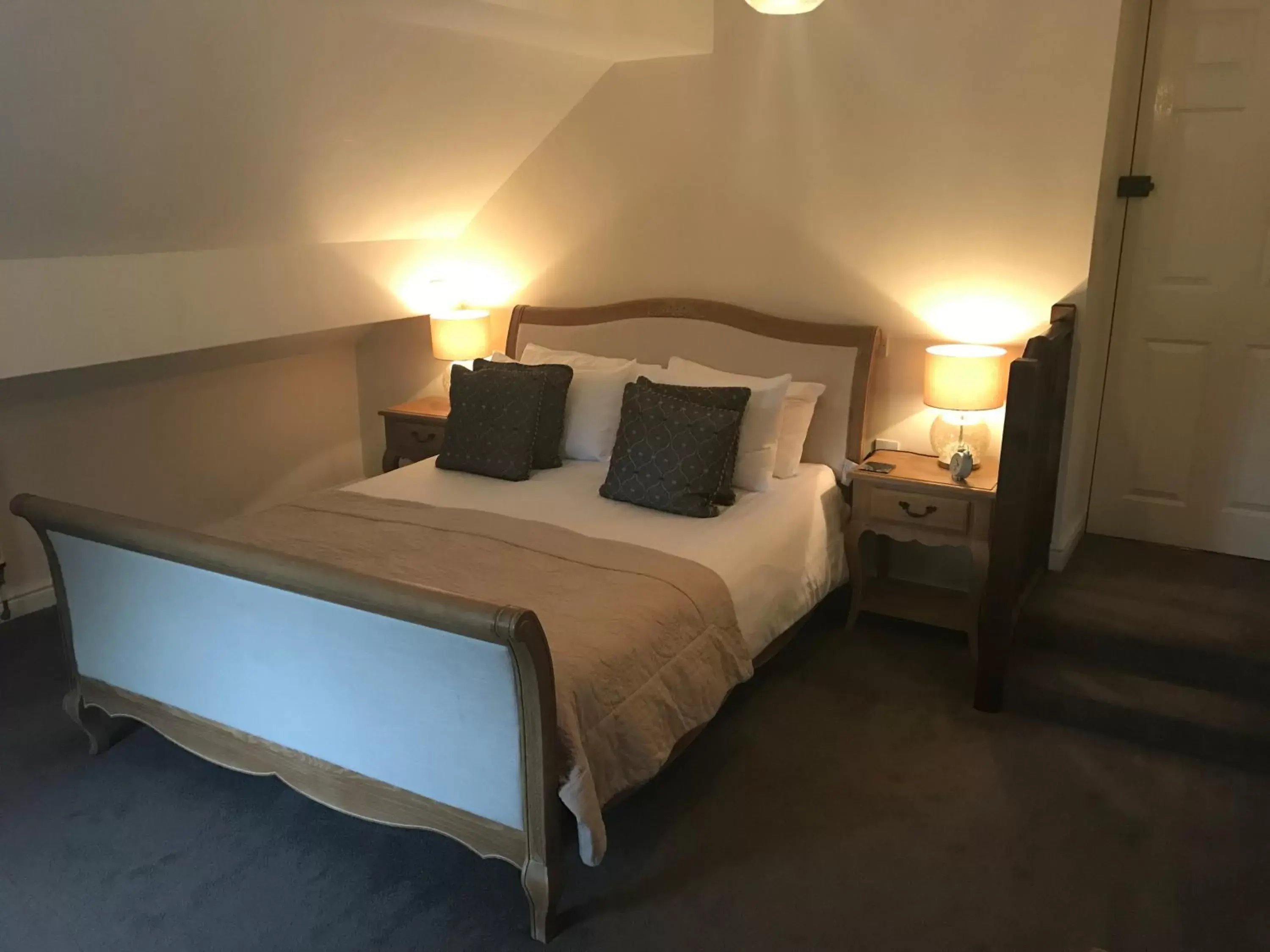Double Room in The Charlton Arms