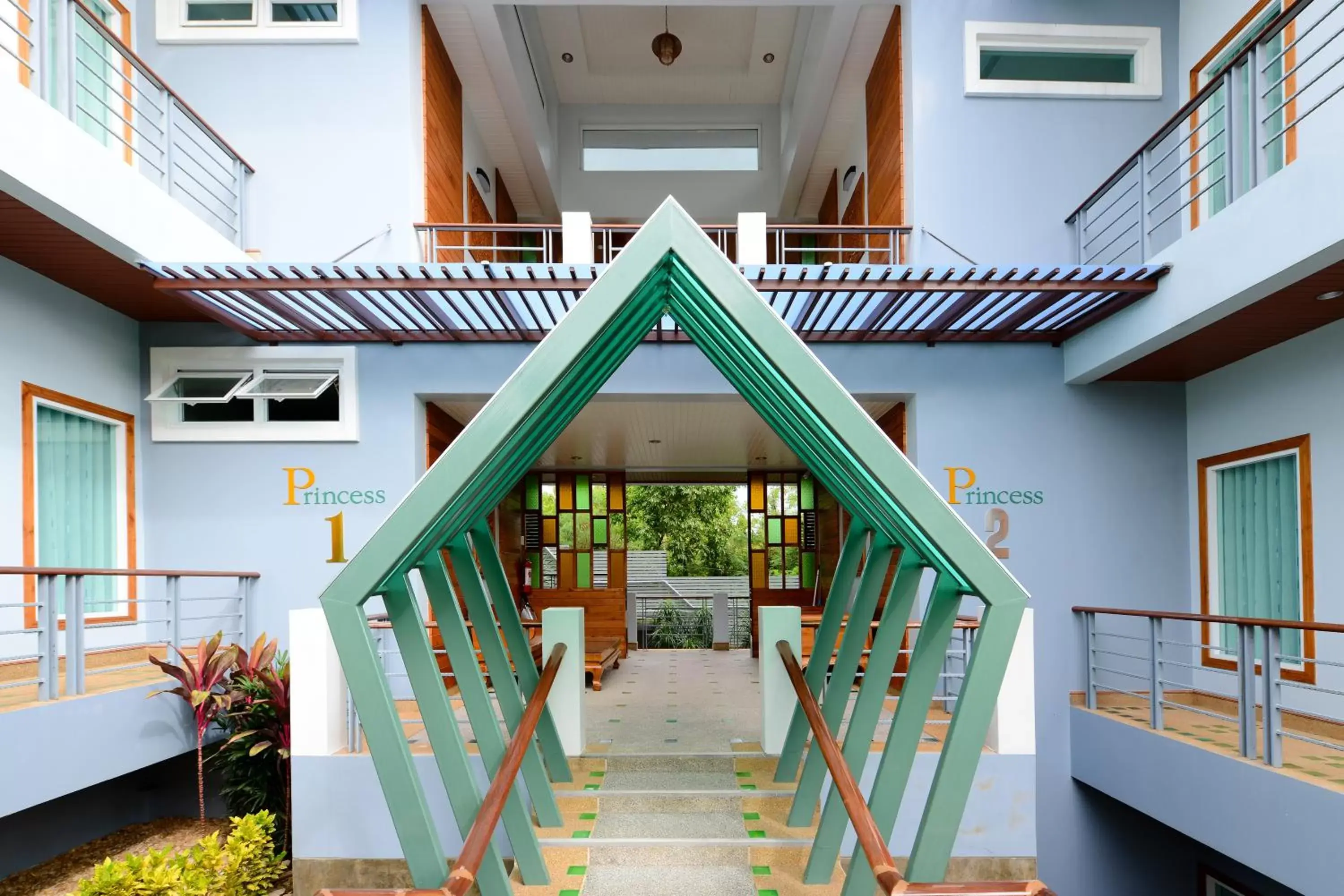 Facade/entrance, Balcony/Terrace in Princess River Kwai Hotel