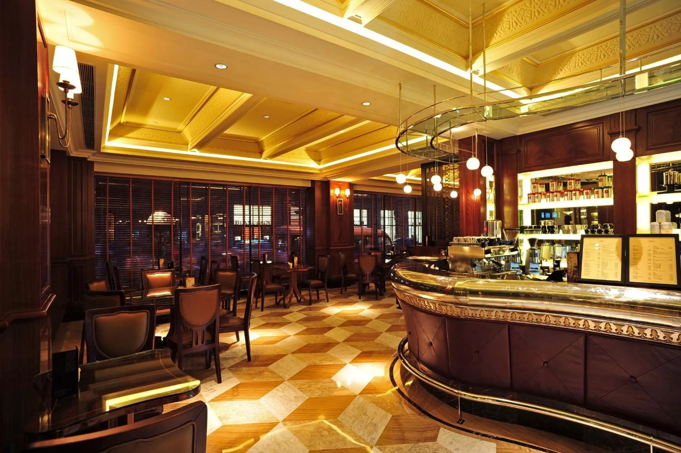 Restaurant/places to eat in Fairmont Peace Hotel on the Bund