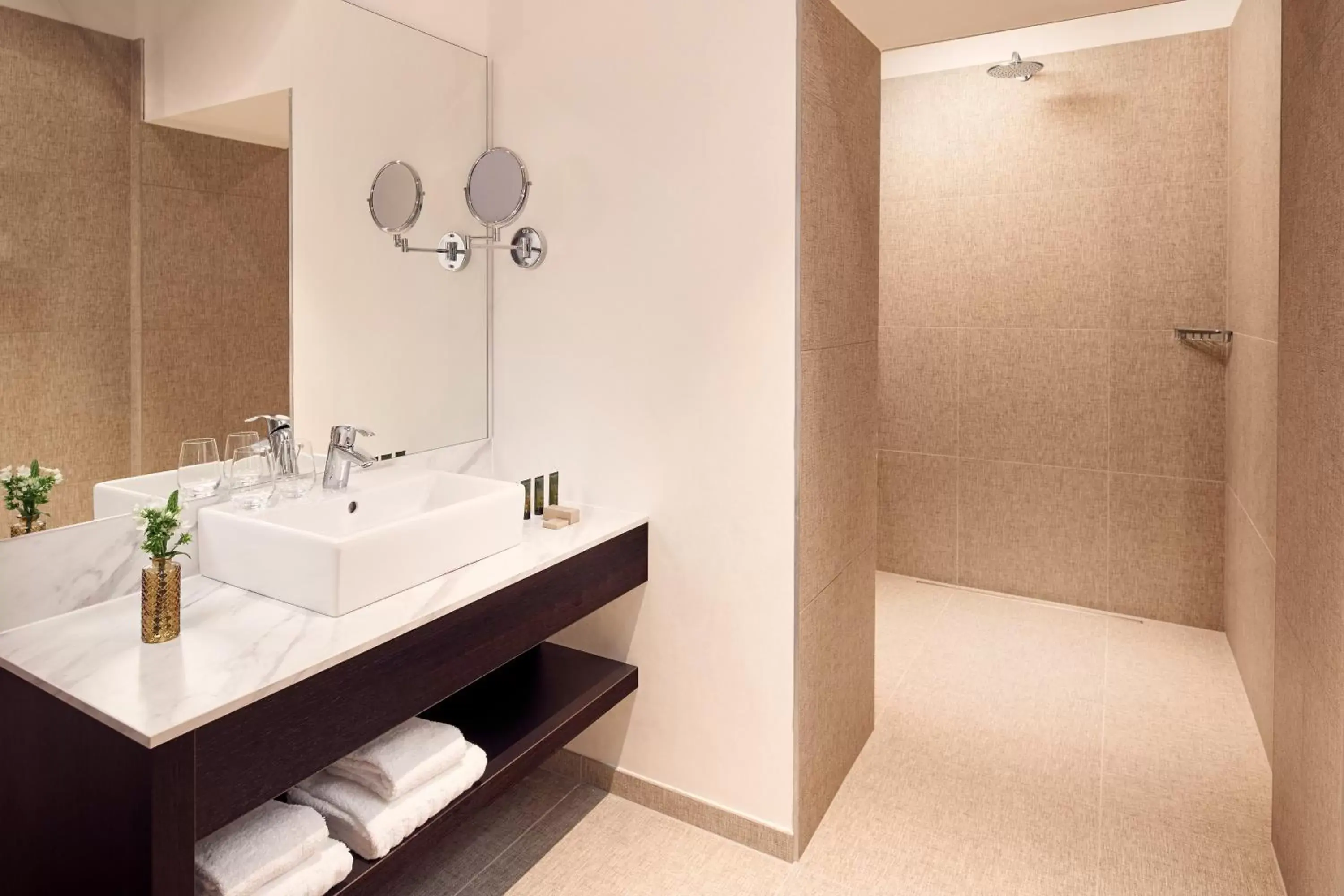 Bathroom in Van der Valk Hotel Mechelen