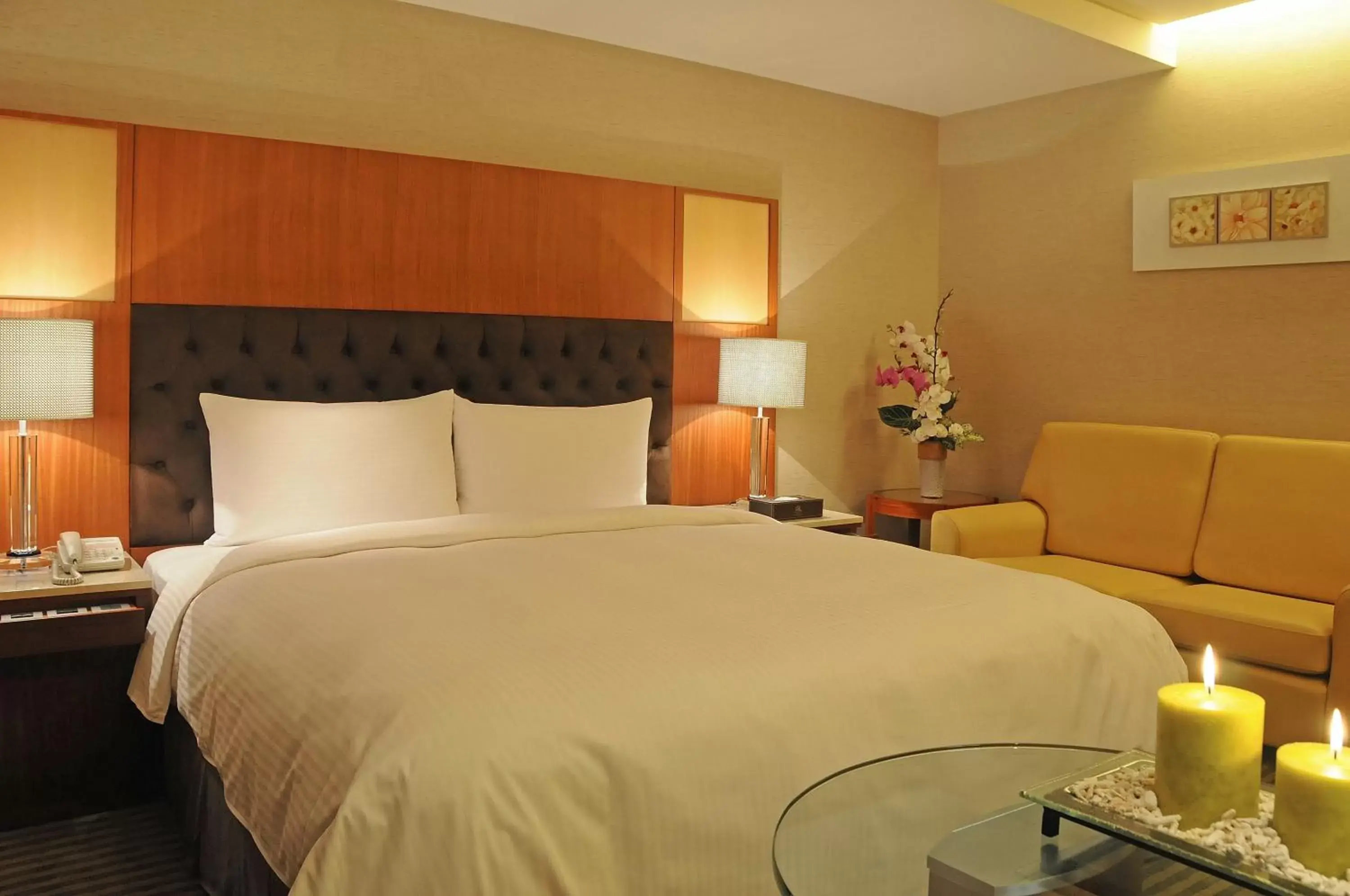 Photo of the whole room, Bed in Beauty Hotels - Roumei Boutique