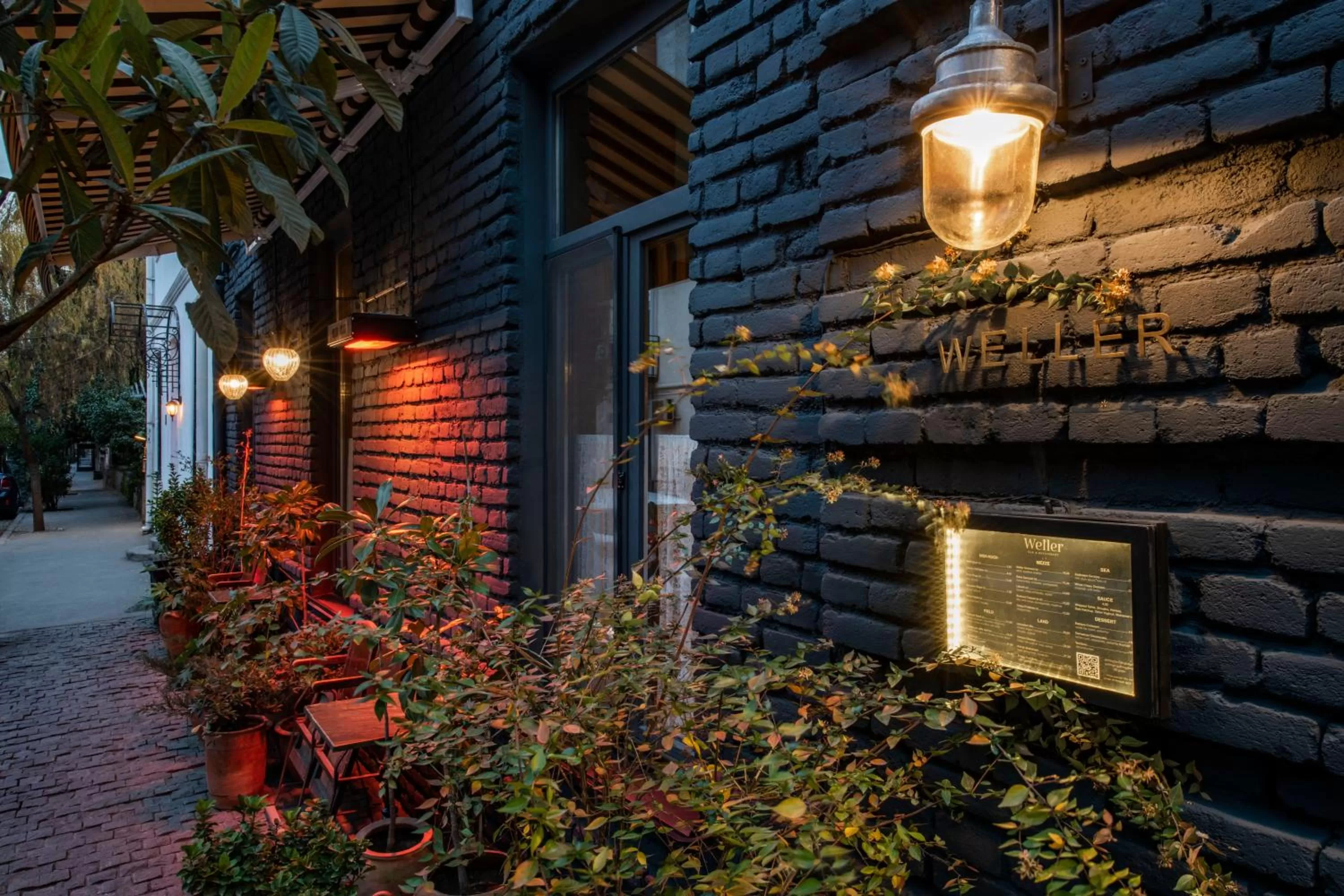 Property building in Communal Hotel Plekhanovi