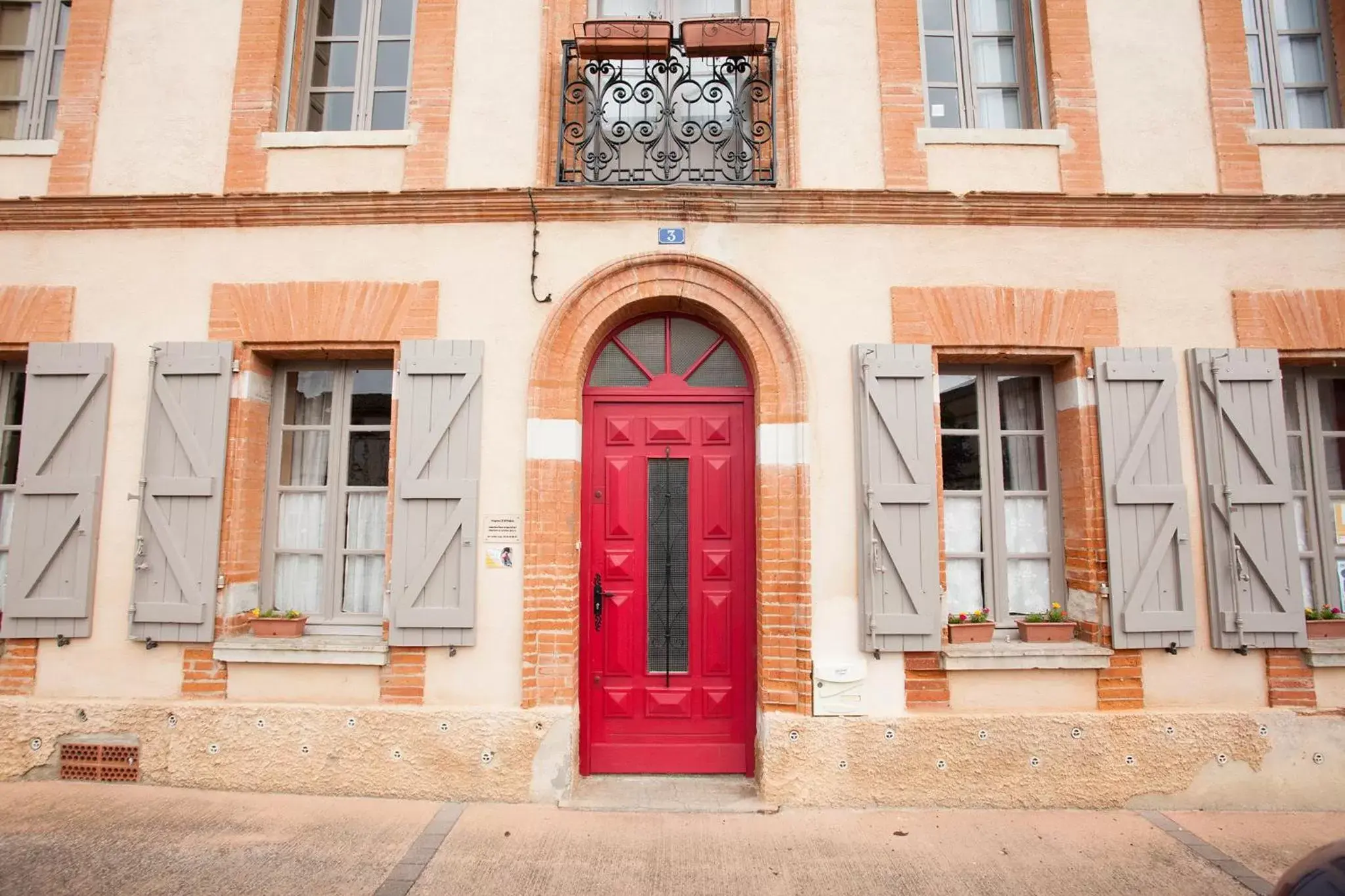 Facade/entrance, Property Building in Au coeur de Montastruc-la-Conseillère - Chambres d'hôtes