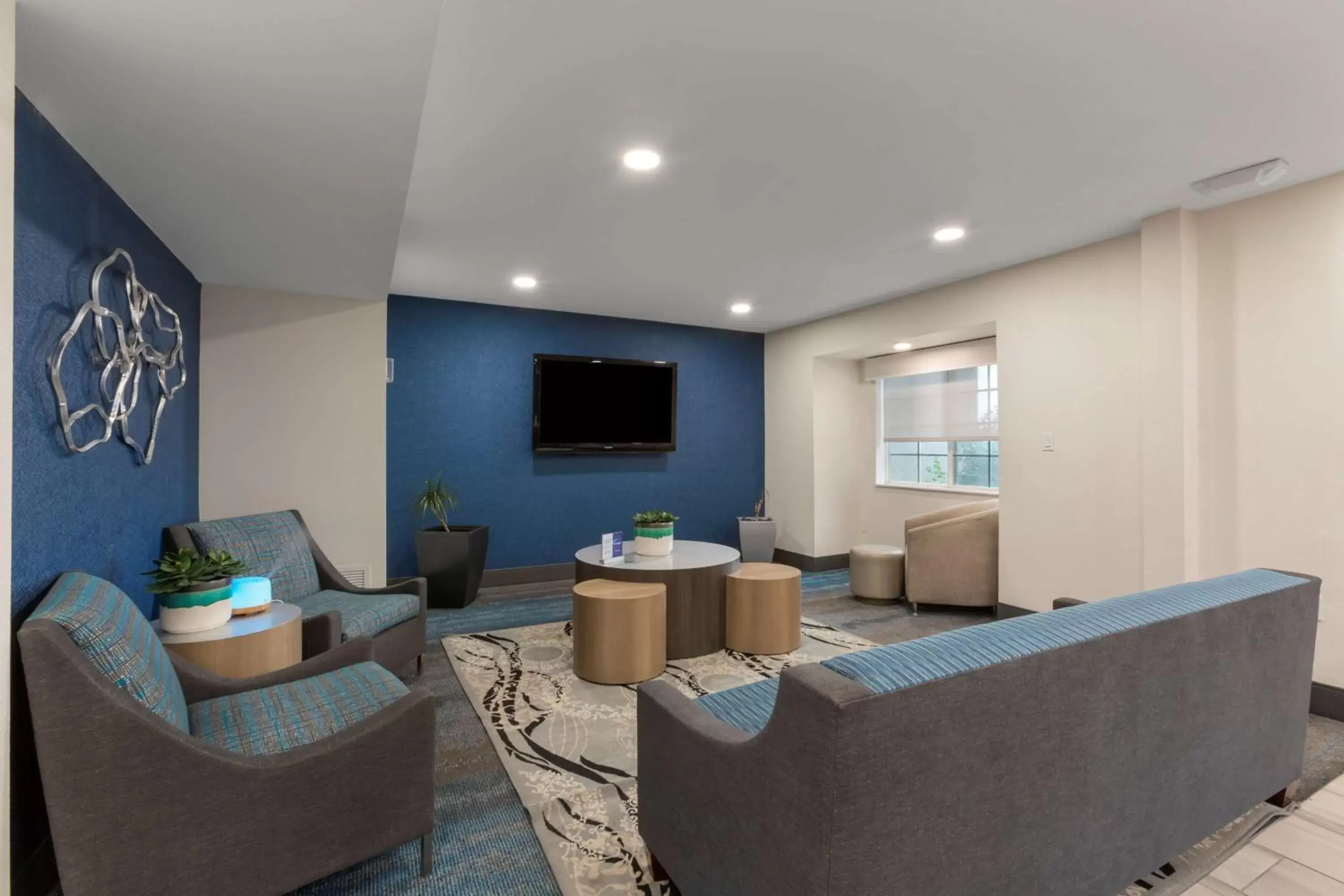 Lobby or reception in Best Western Plus Yuma Foothills Inn & Suites Lobby or reception in Best Western Plus Yuma Foothills Inn & Suites