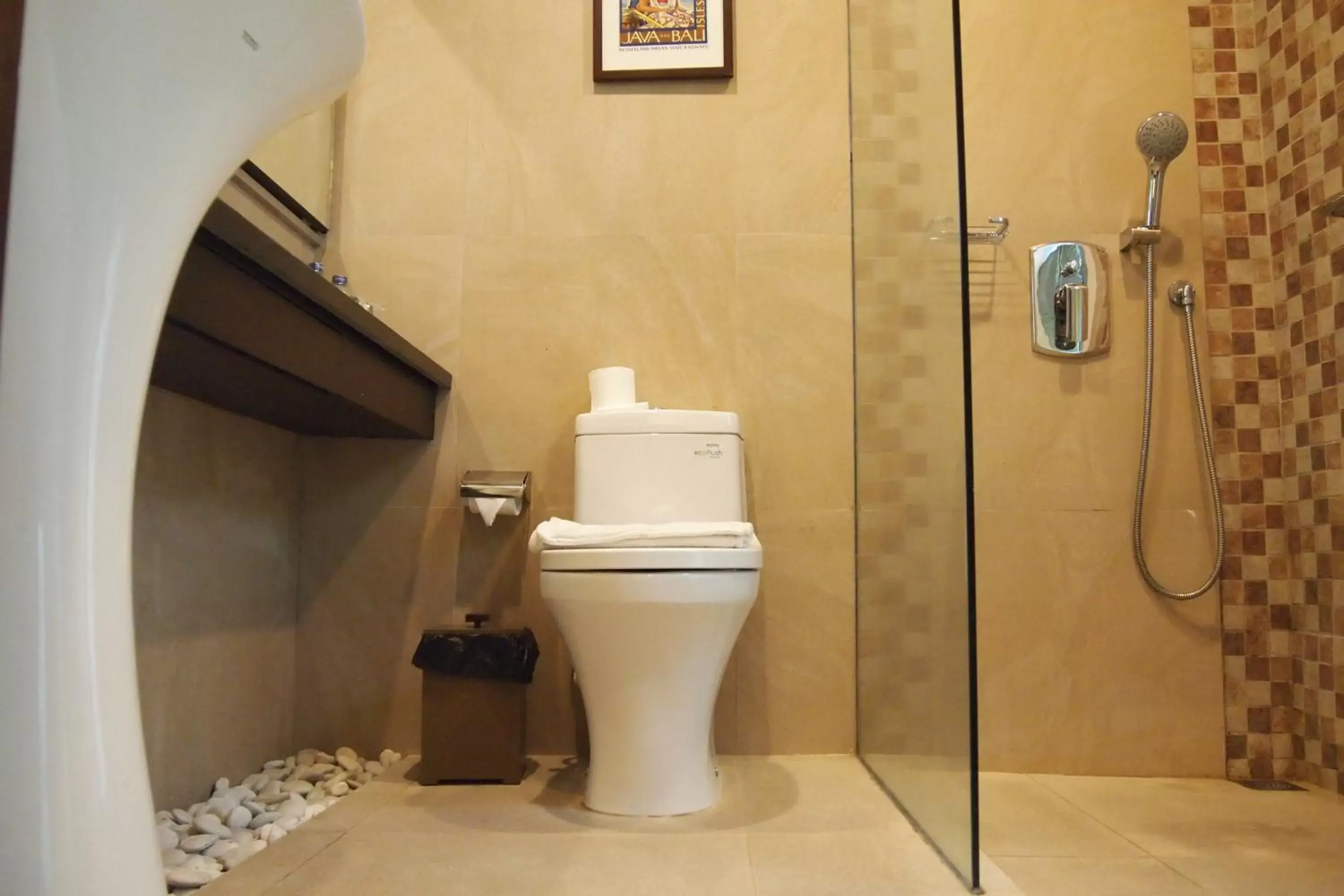 Shower, Bathroom in Yulia Village Inn Ubud