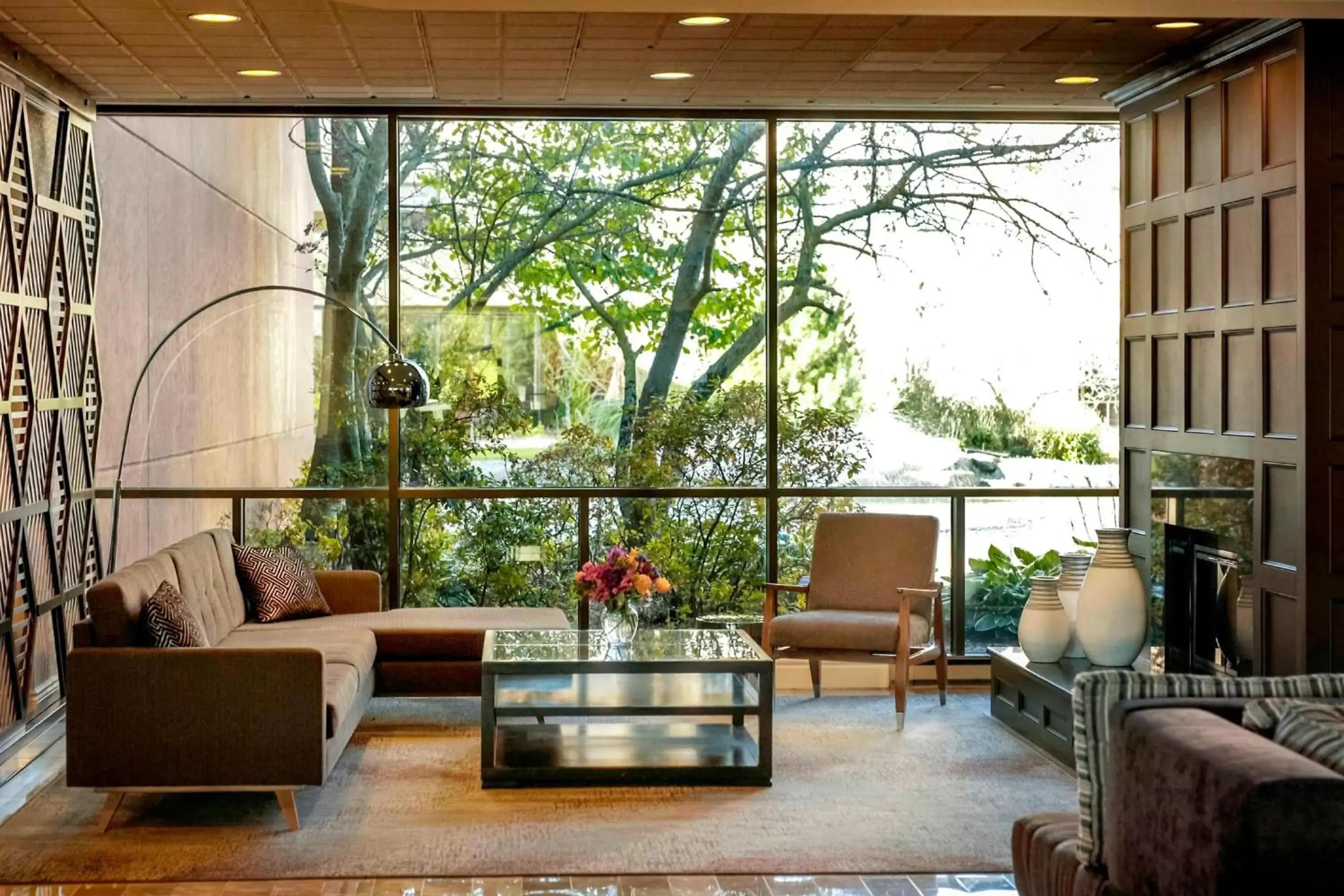 Lobby or reception in Ann Arbor Marriott Ypsilanti at Eagle Crest