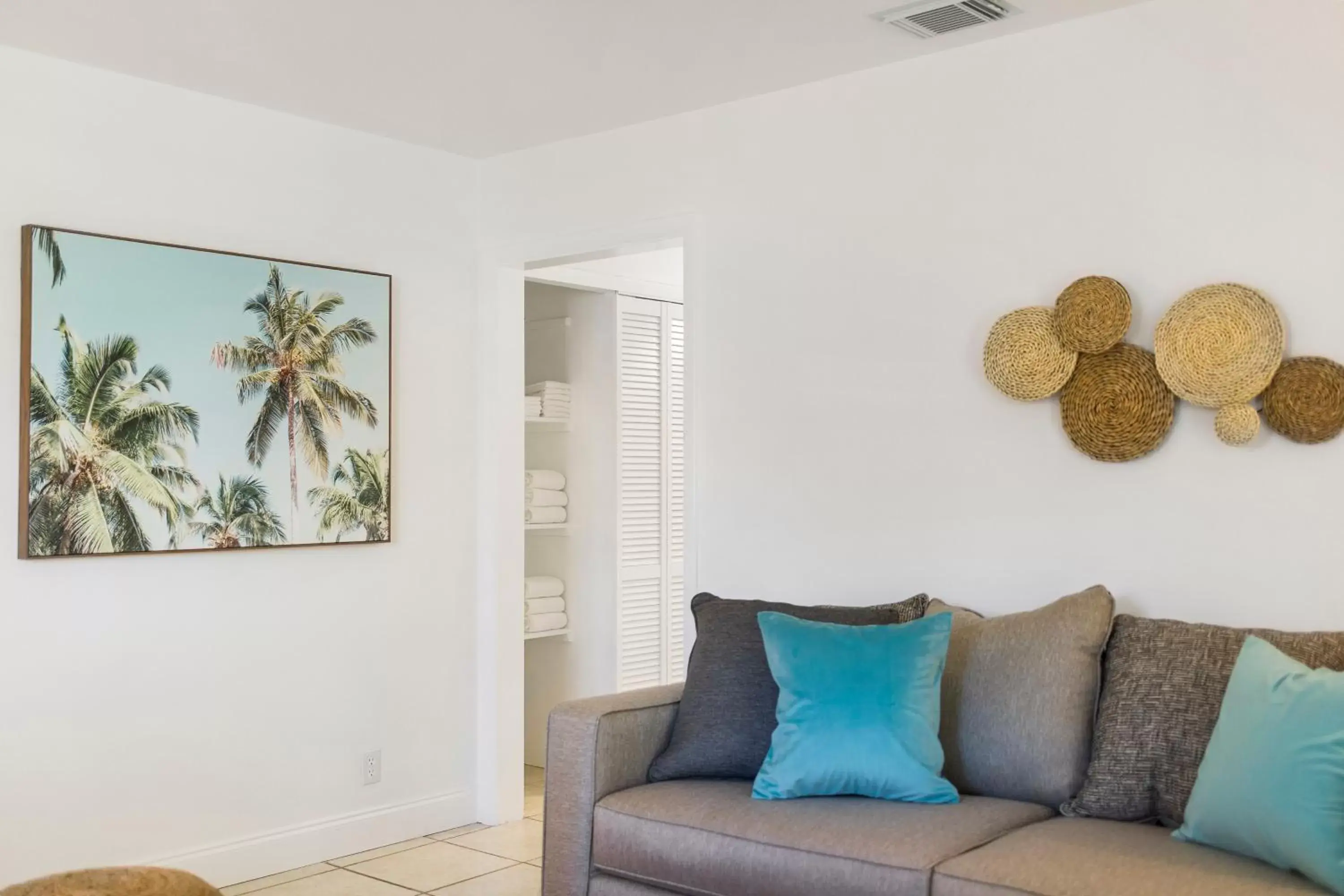 Living room, Seating Area in Alani Bay Premium Condos