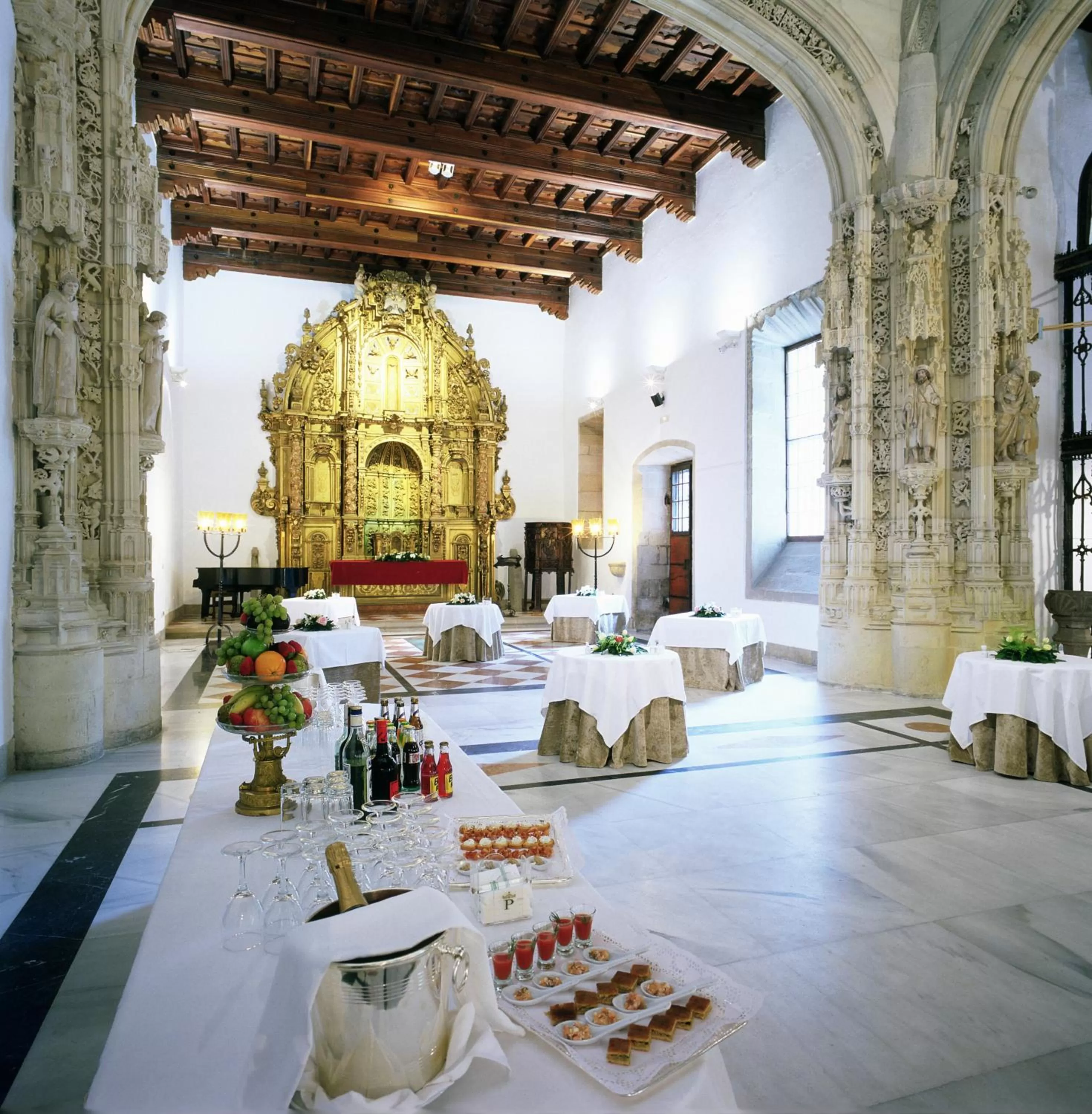 Business facilities in Parador de Santiago - Hostal Reis Catolicos