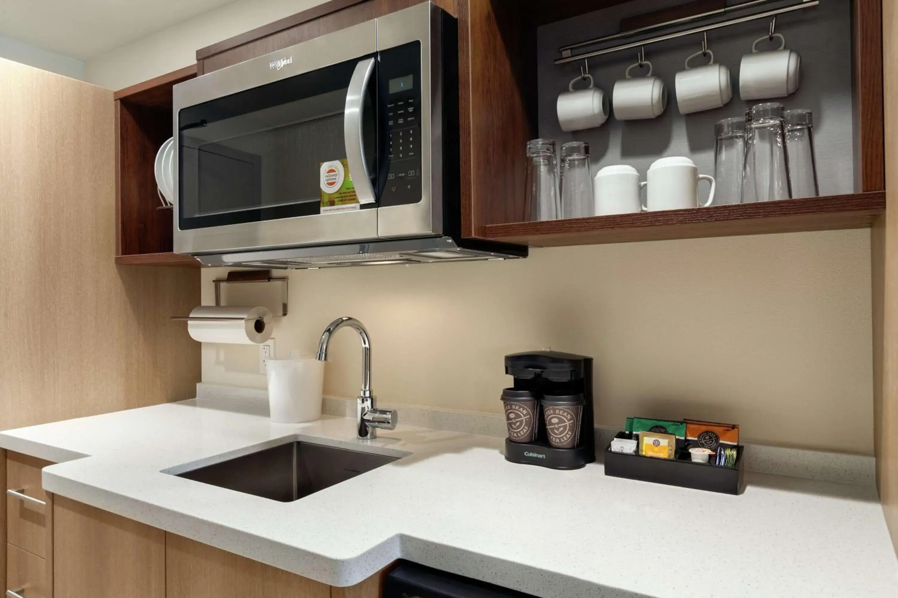 Kitchen or kitchenette, Kitchen/Kitchenette in Home2 Suites by Hilton Sarasota - Bradenton Airport, FL