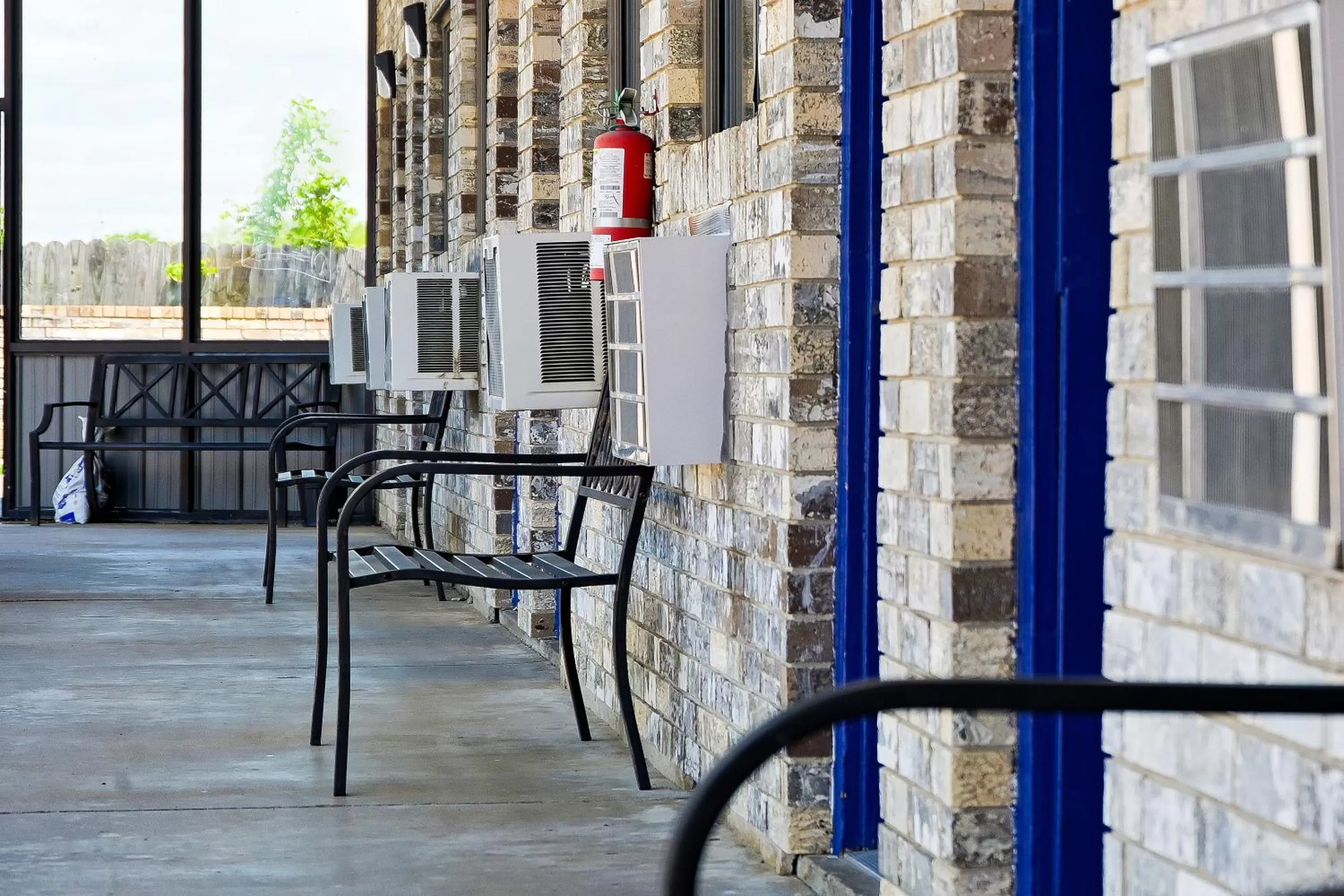 Area and facilities, Balcony/Terrace in OYO Hotel Waldron AR - Hwy 71