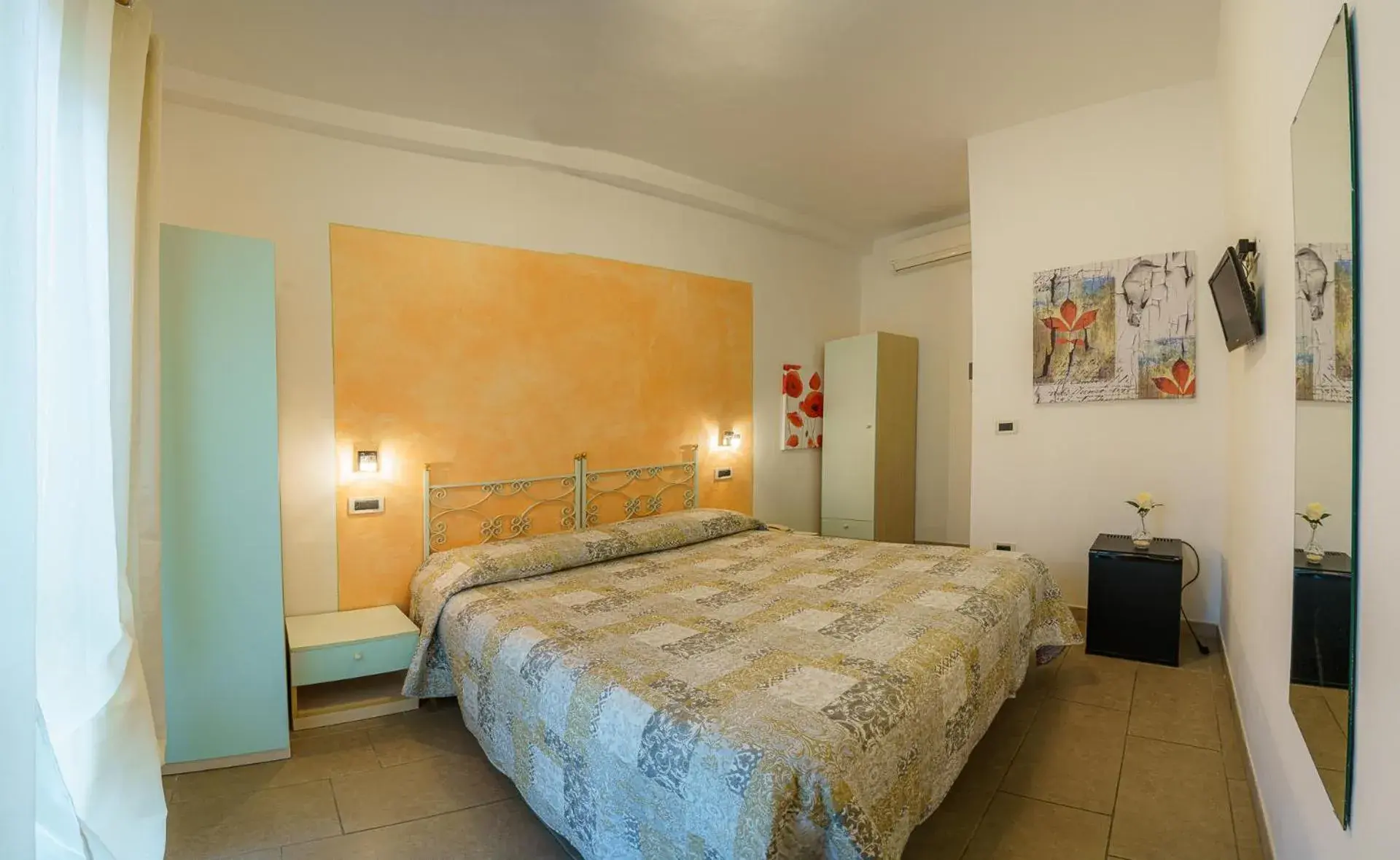 Bed in Albergo La Lampara