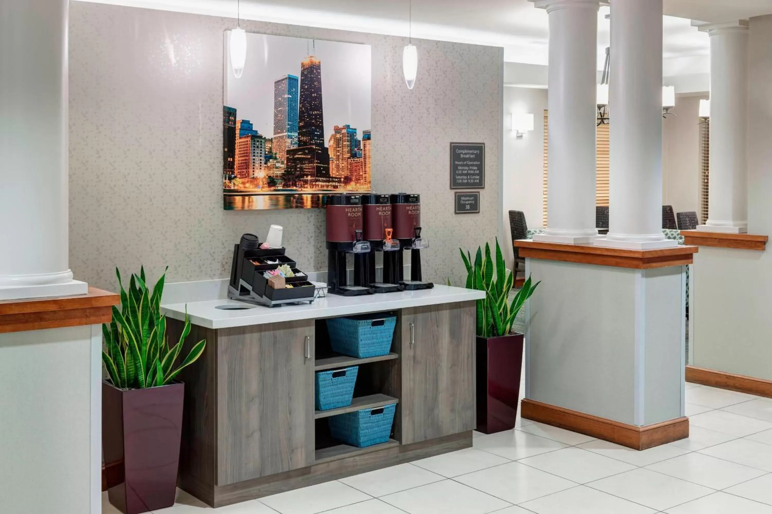 Lobby or reception, Kitchen/Kitchenette in Residence Inn by Marriott Chicago Lake Forest/Mettawa