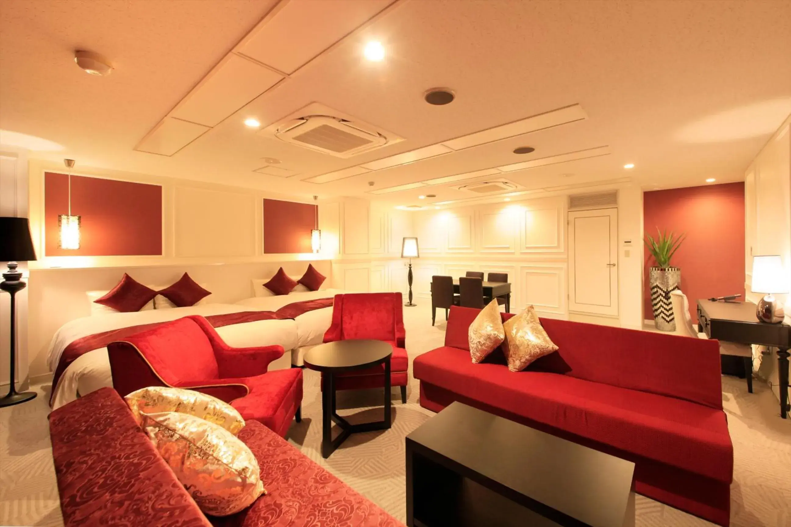 Photo of the whole room, Seating Area in Centurion Hotel Villa Suite Fukui Station